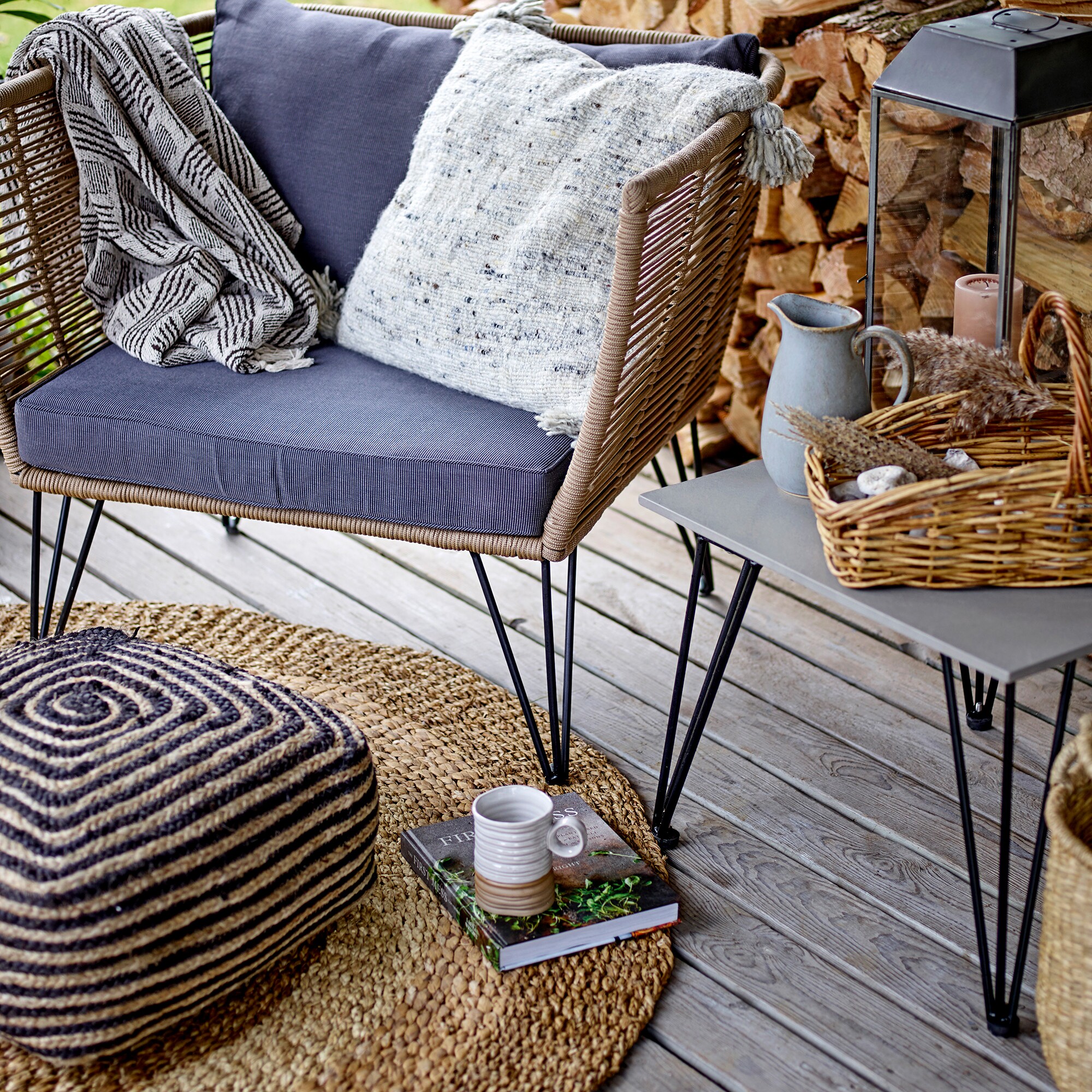 Mundo Outdoor Coffee Table