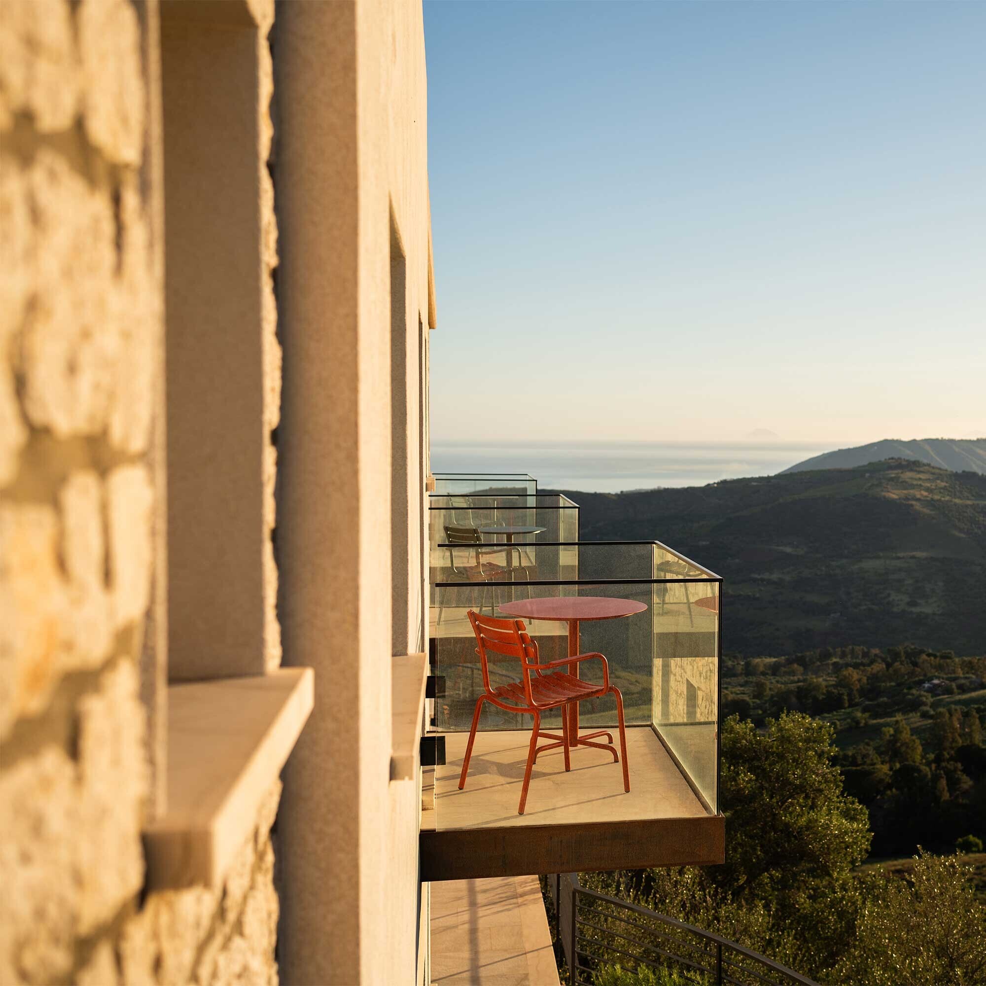 Alua Outdoor Armchair