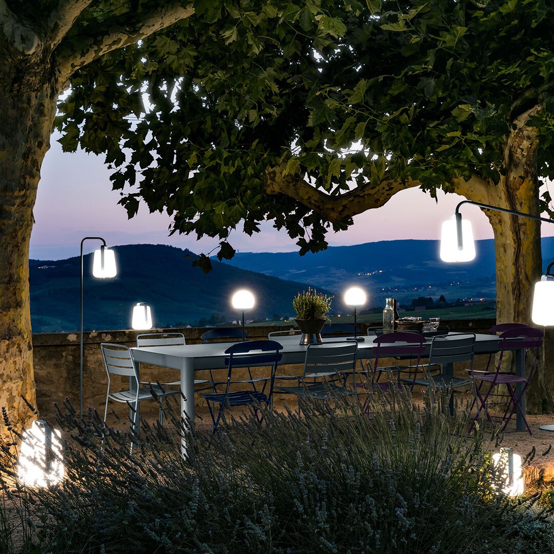 Mooon! LED Table Lamp With Battery