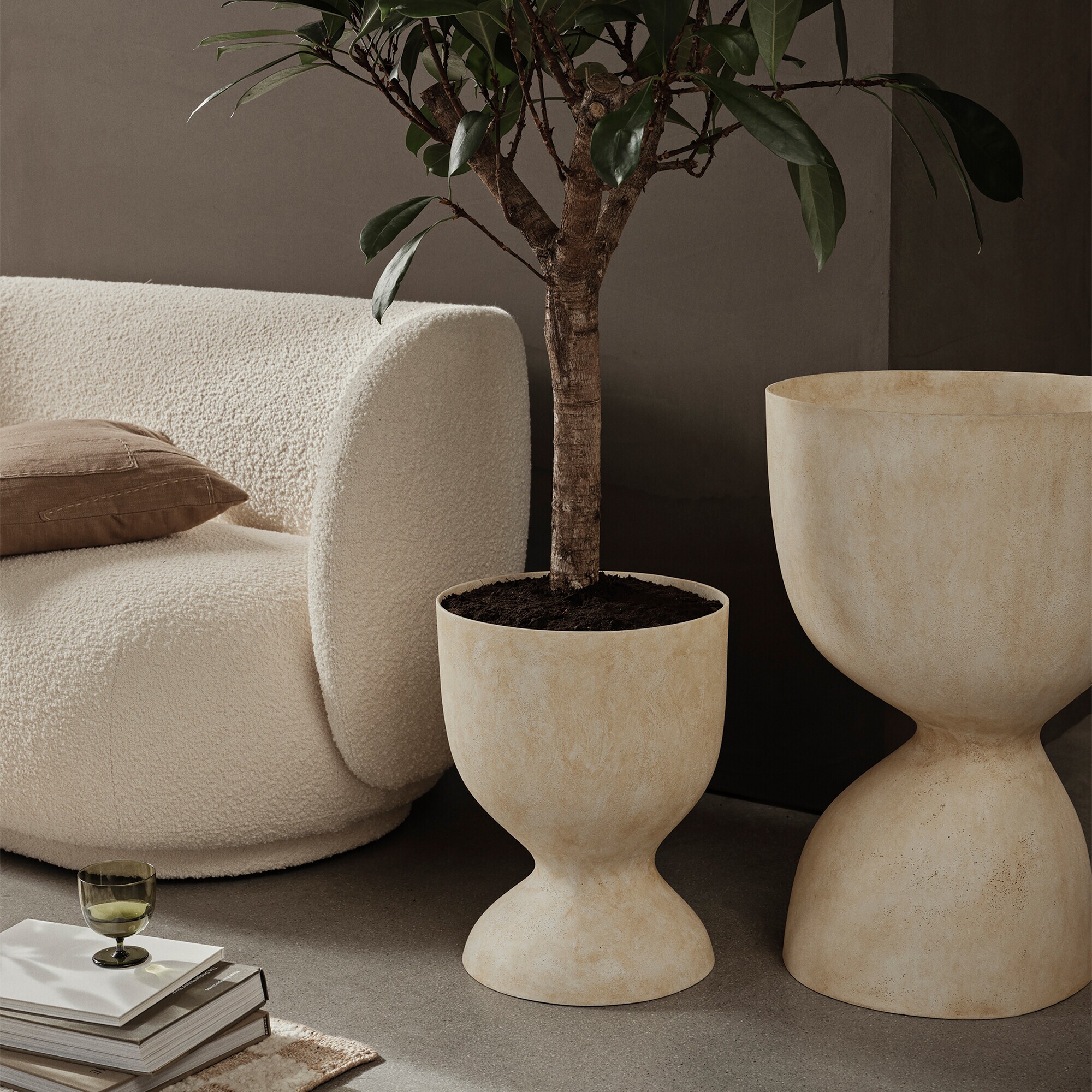 Evoke Flowerpot M