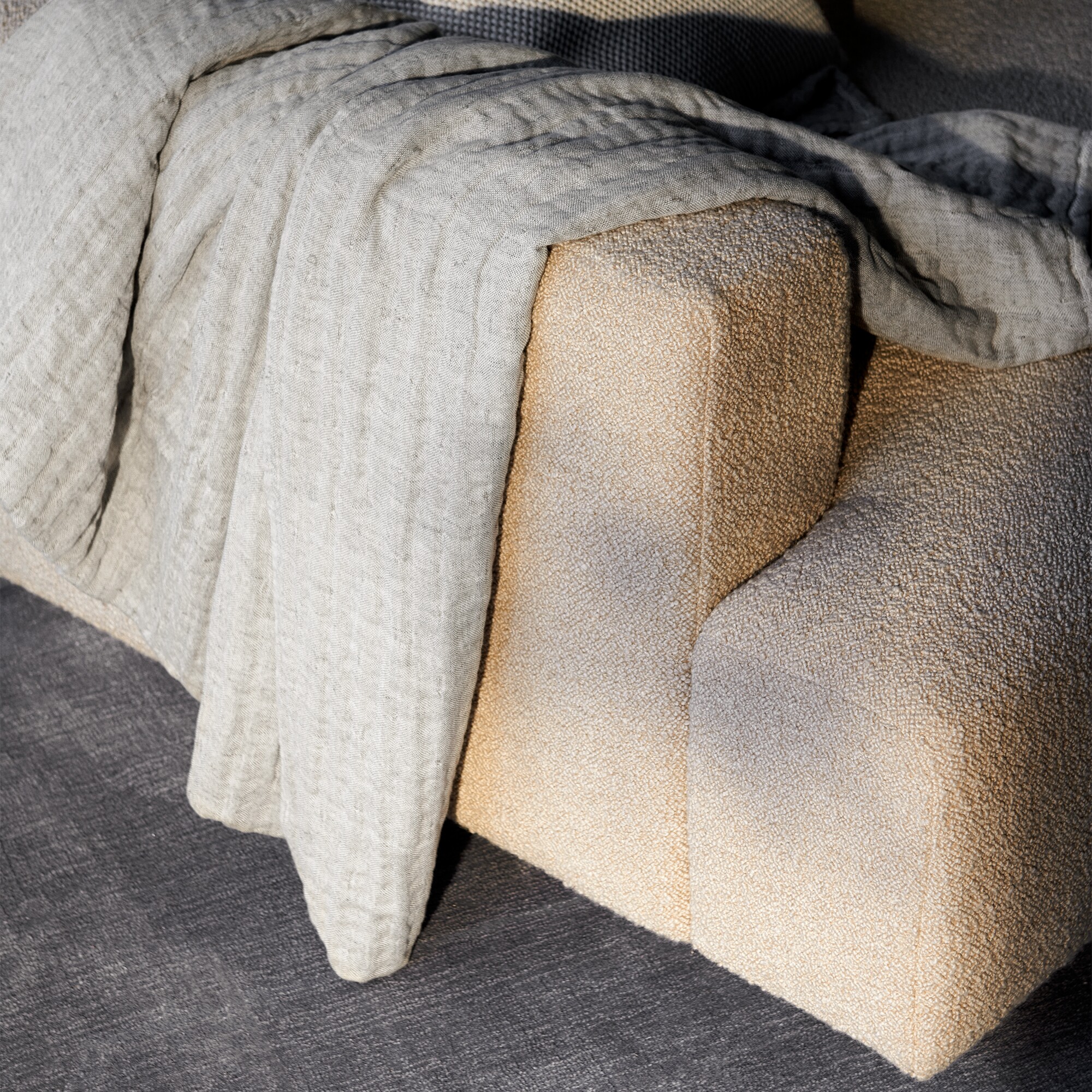 Develius 3-Seater Sofa 309x70x89cm