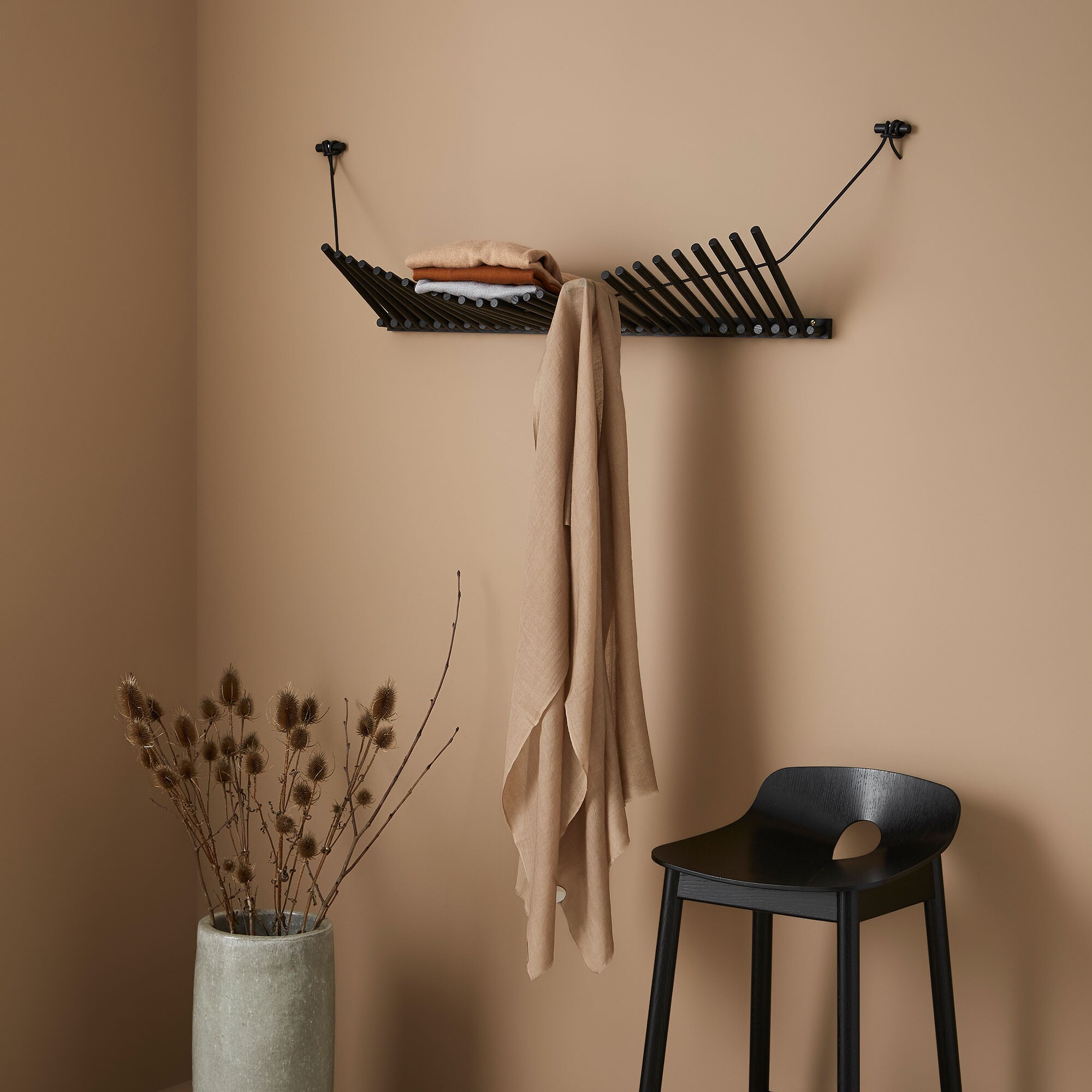 Knaegt Wall Wardrobe