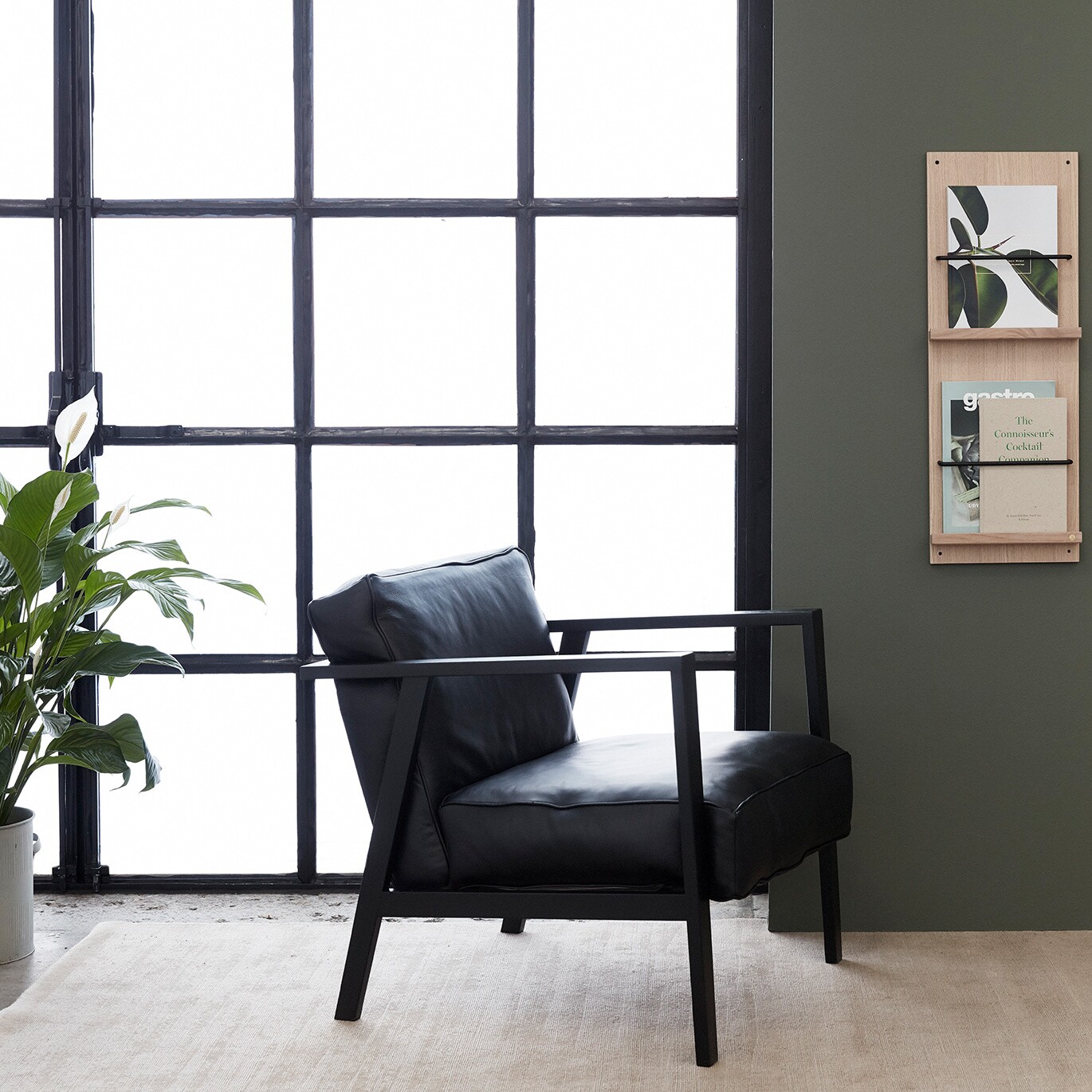 A-Magazine Gallery 2 Magazine Holder