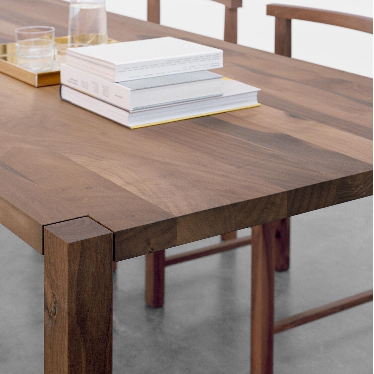 e15 TA19 Sloane Table