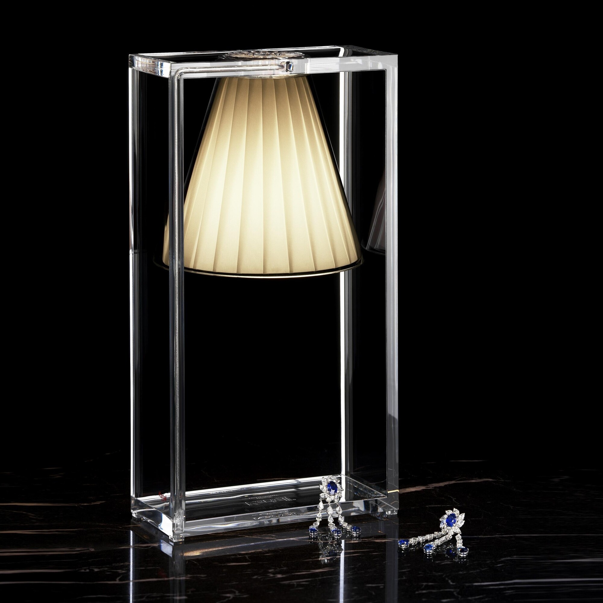 Light-Air Table Lamp With Fabric