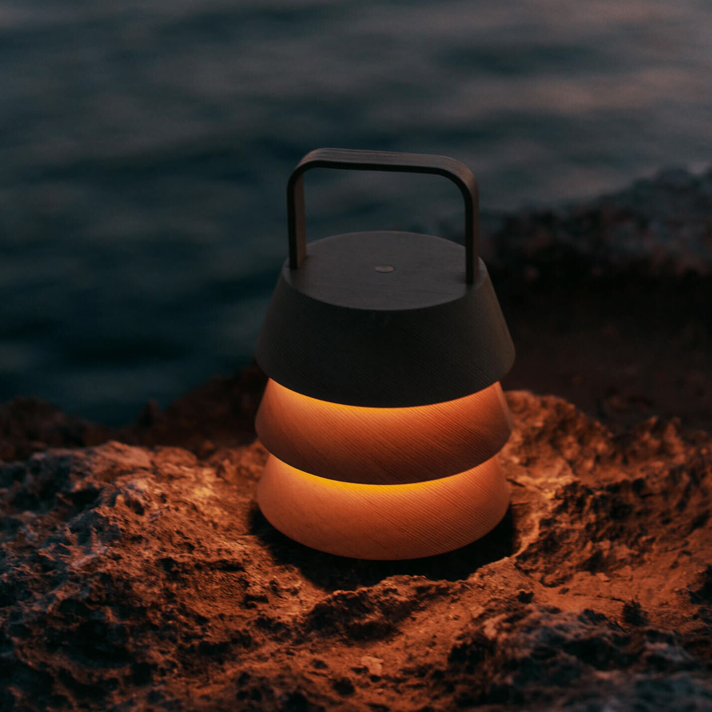 Luver LED Table Lamp with Battery