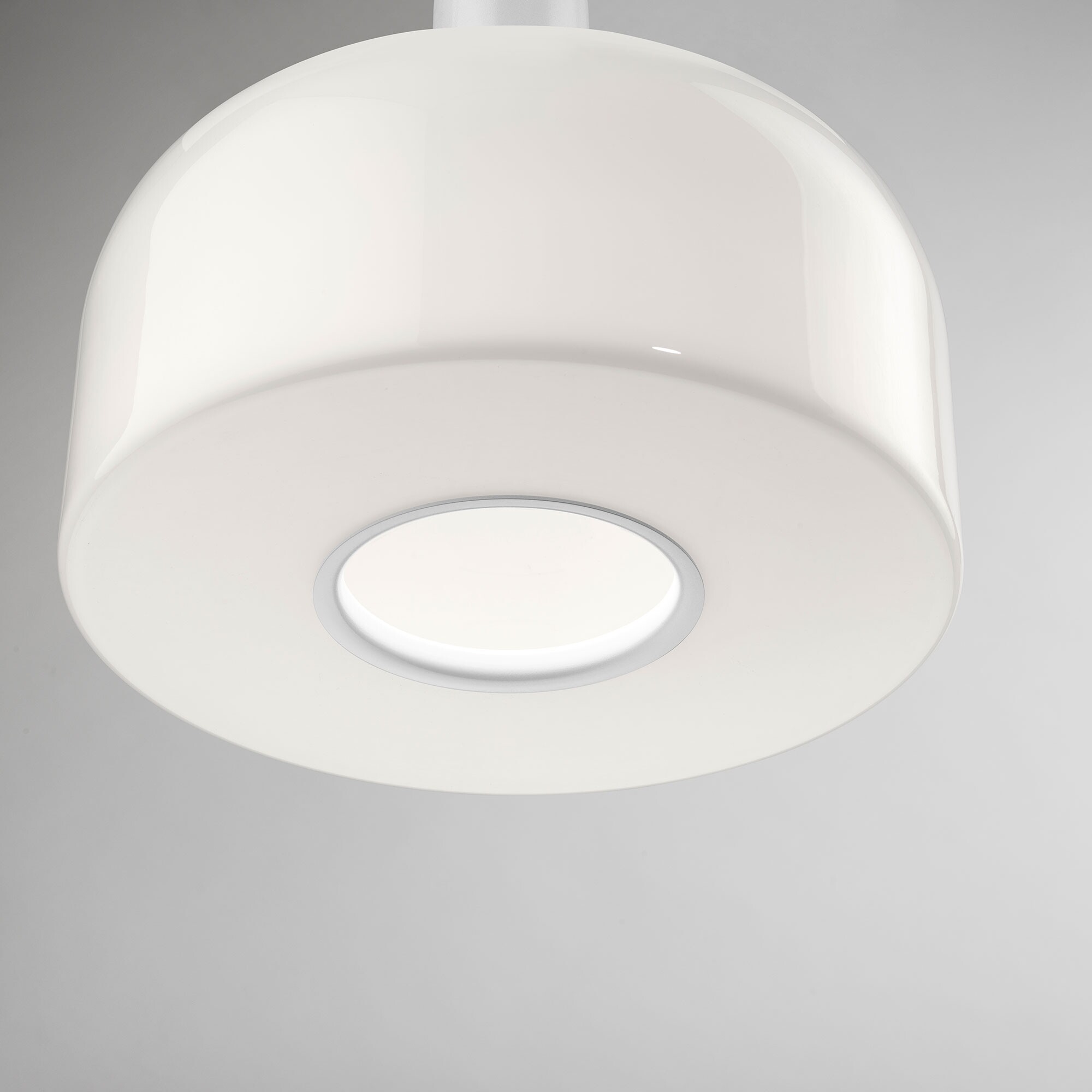 Bellhop S1 Glass Suspension Lamp