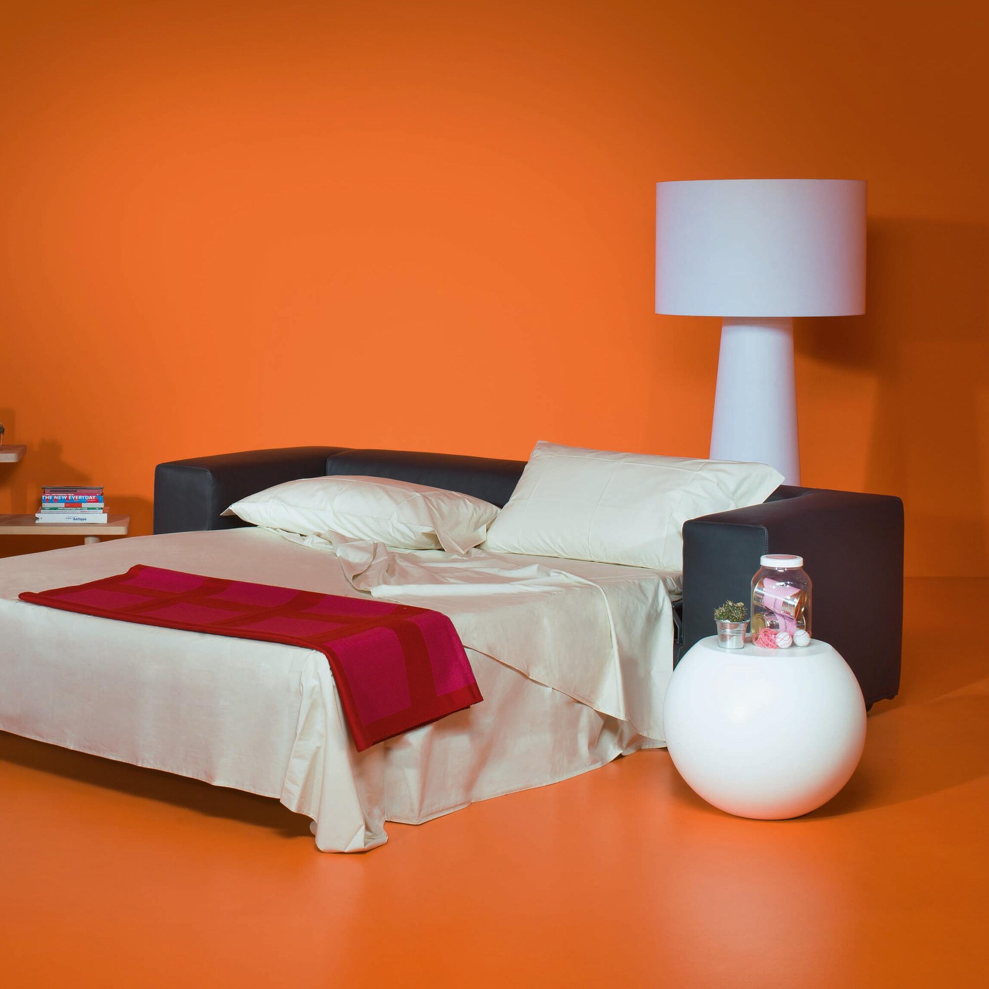 Big Shadow Floor Lamp