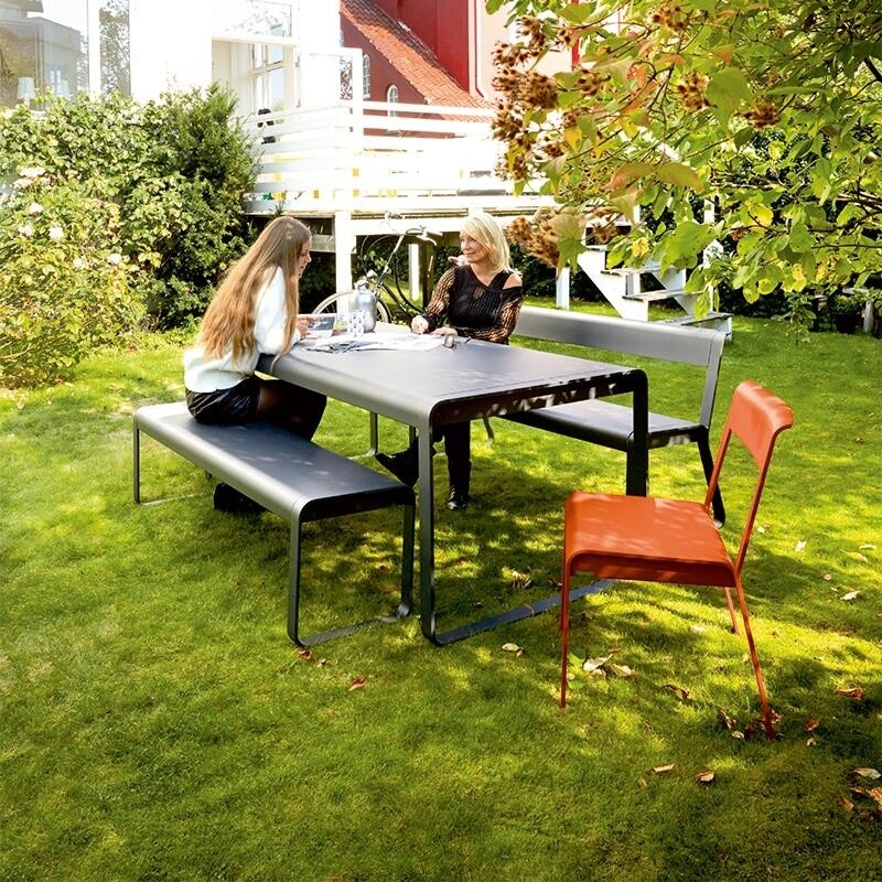 Bellevie Garden Table