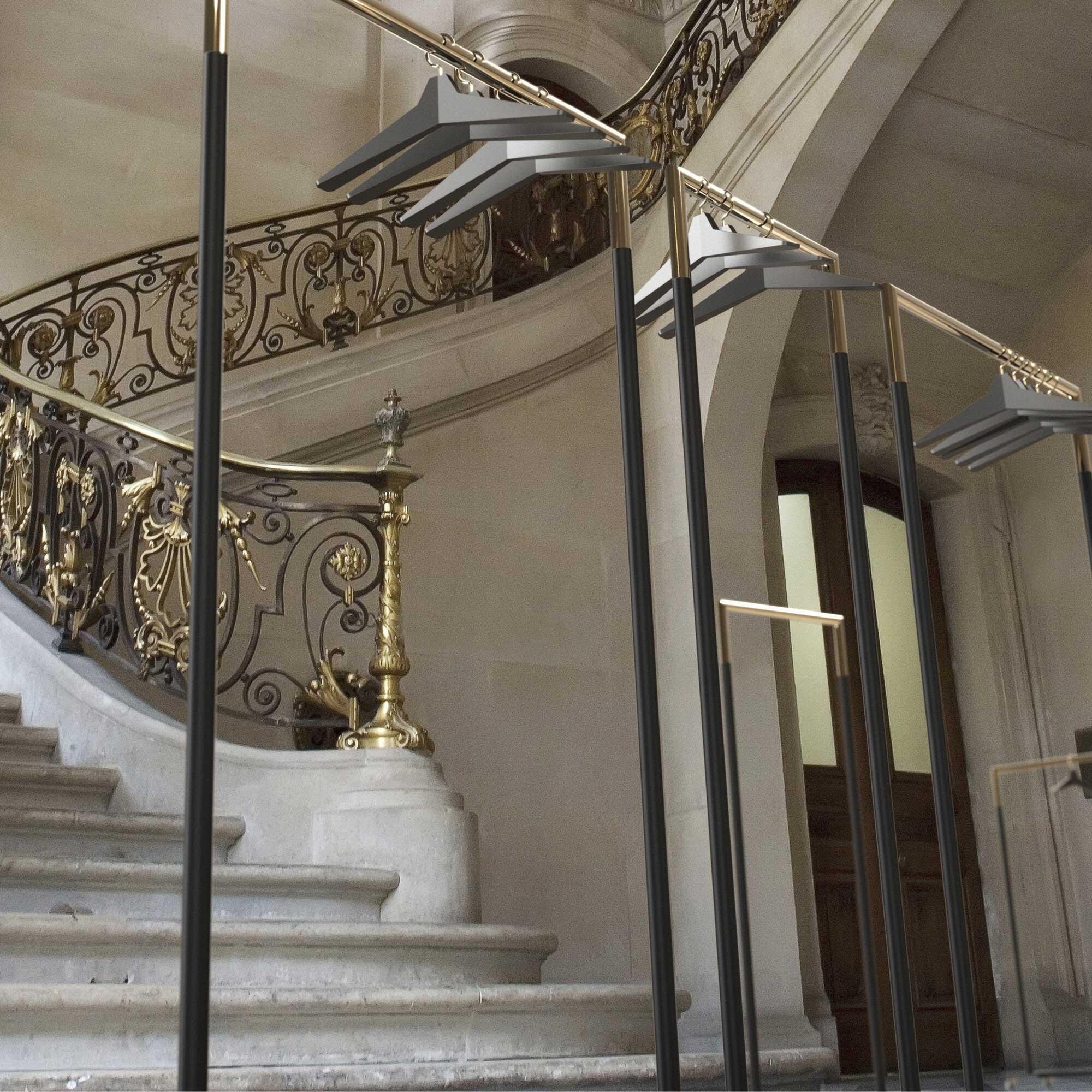 Bukto Coatstand With Wheels 63,8x45x156cm