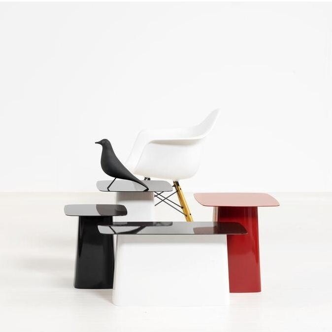 Eames Plastic Armchair DAW Golden Maple Base