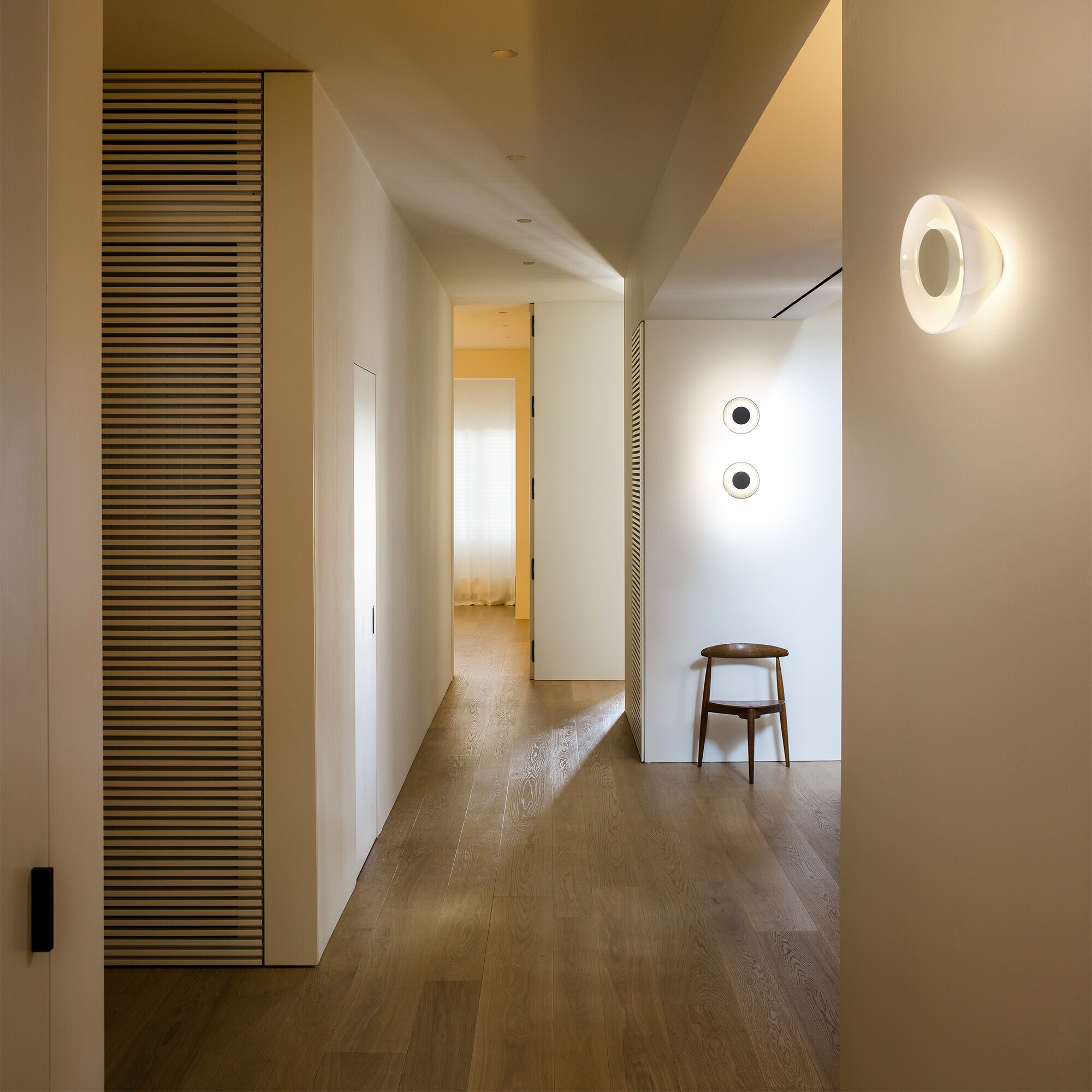 Aura Plus LED Wall Lamp