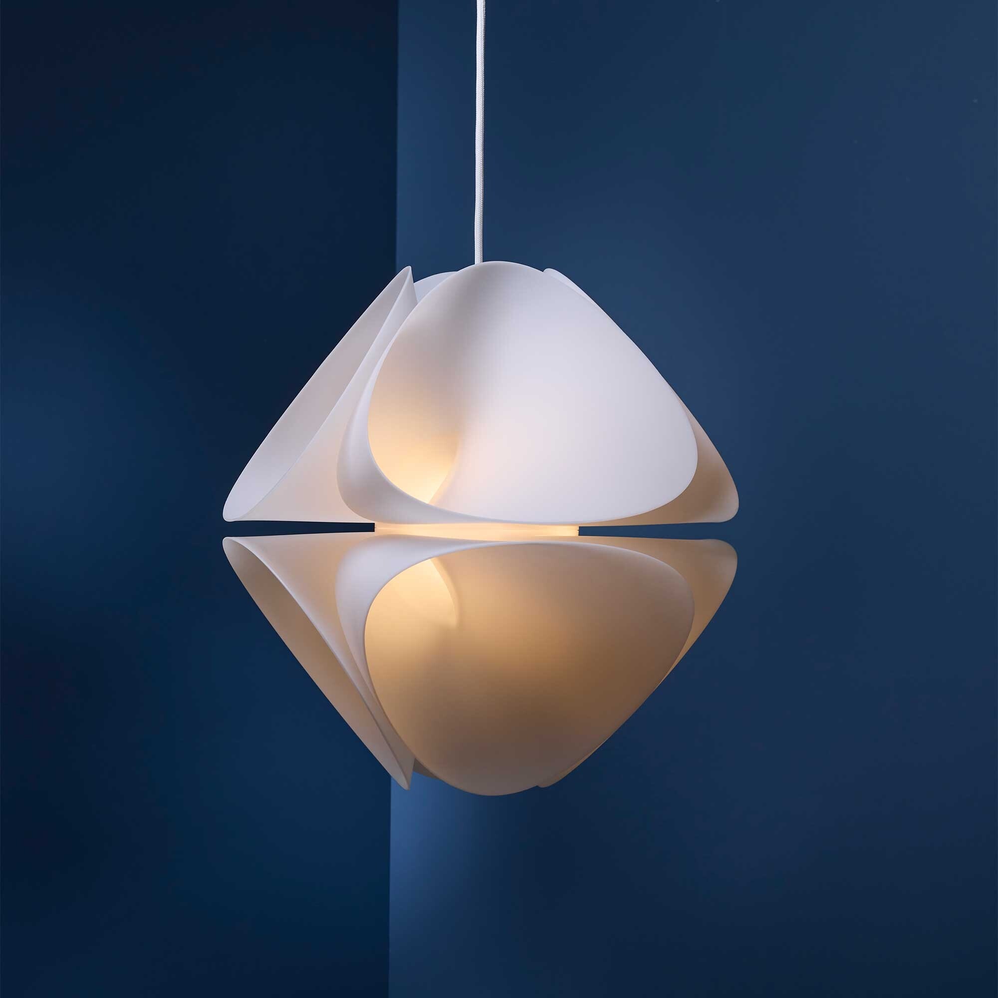 Nova Suspension Lamp
