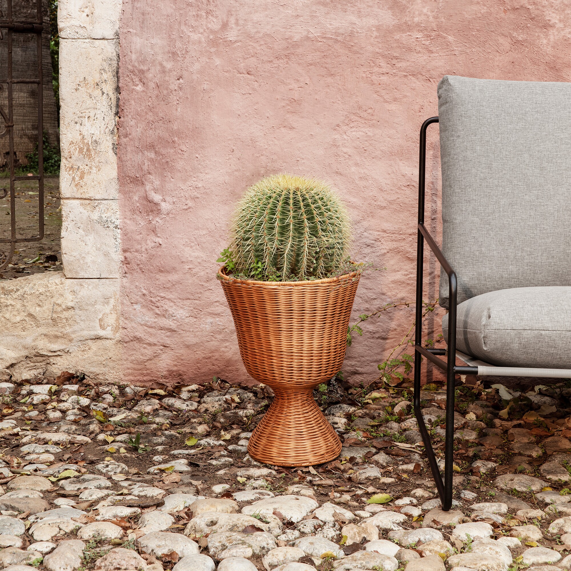 Agnes Plant Stand Low