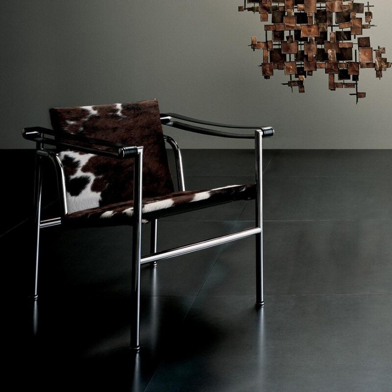 LC1 Fauteuil dossier basculant Fur