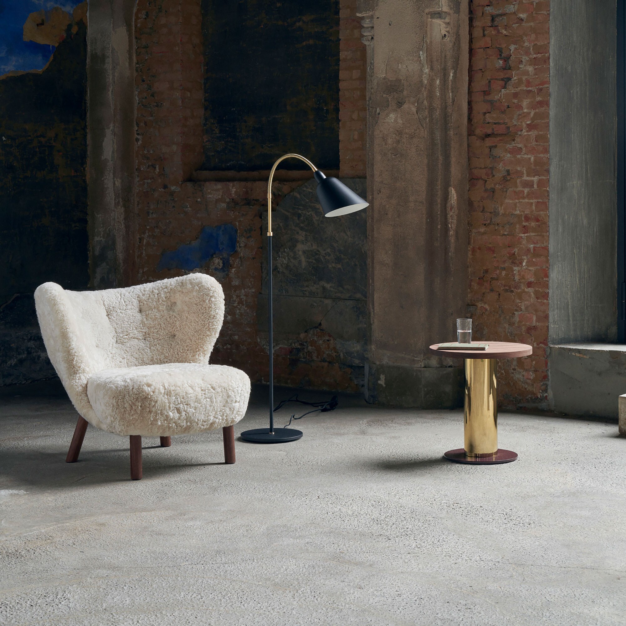 Bellevue AJ7 Floor Lamp