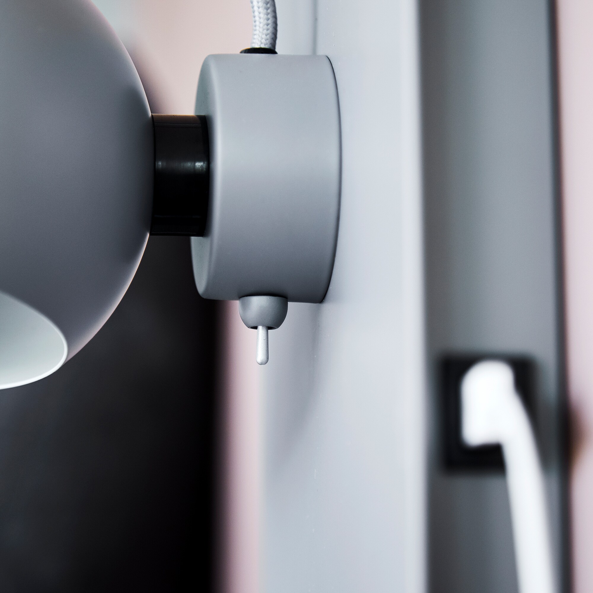 Ball Wall Lamp With USB