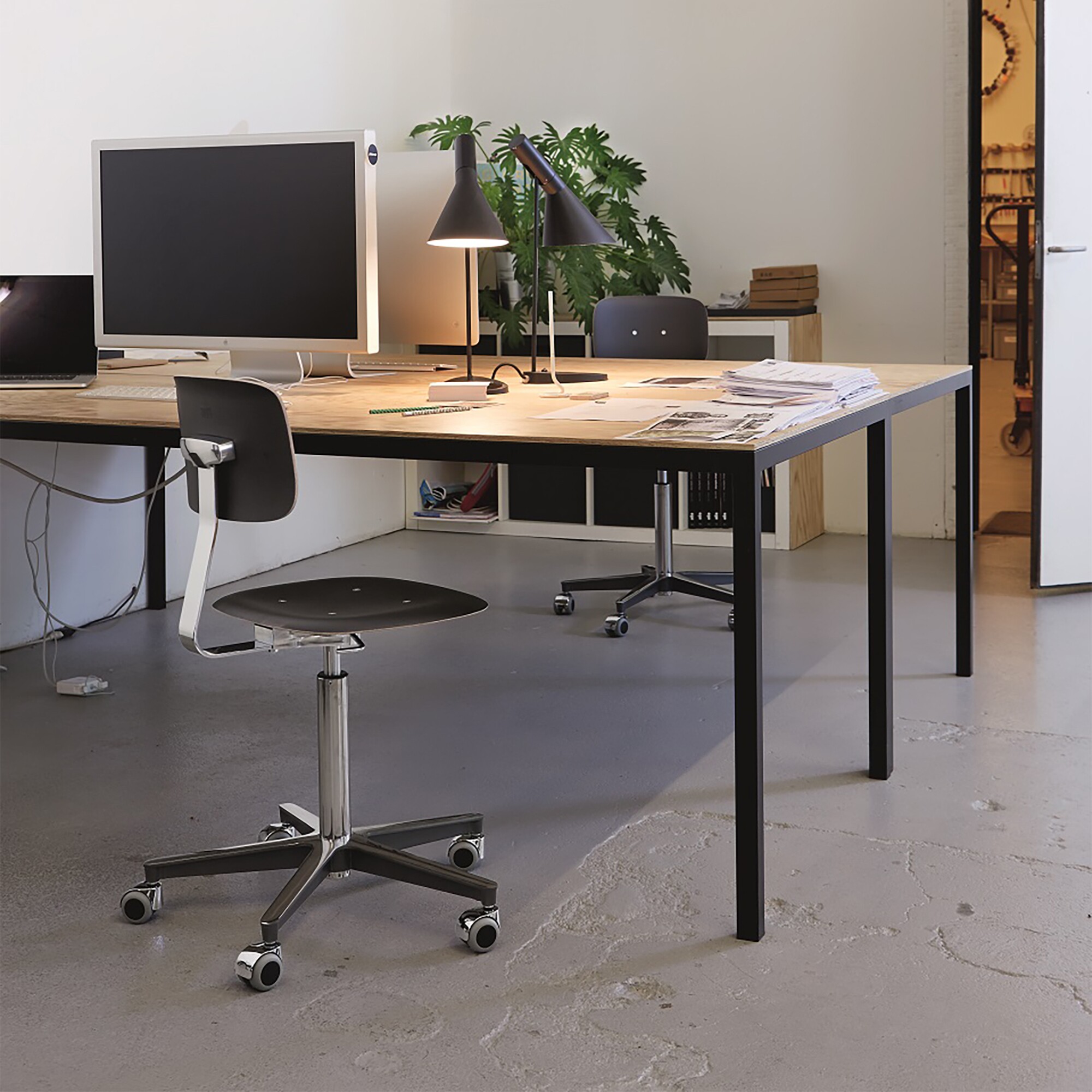 Atelier Model 2100 Office Chair