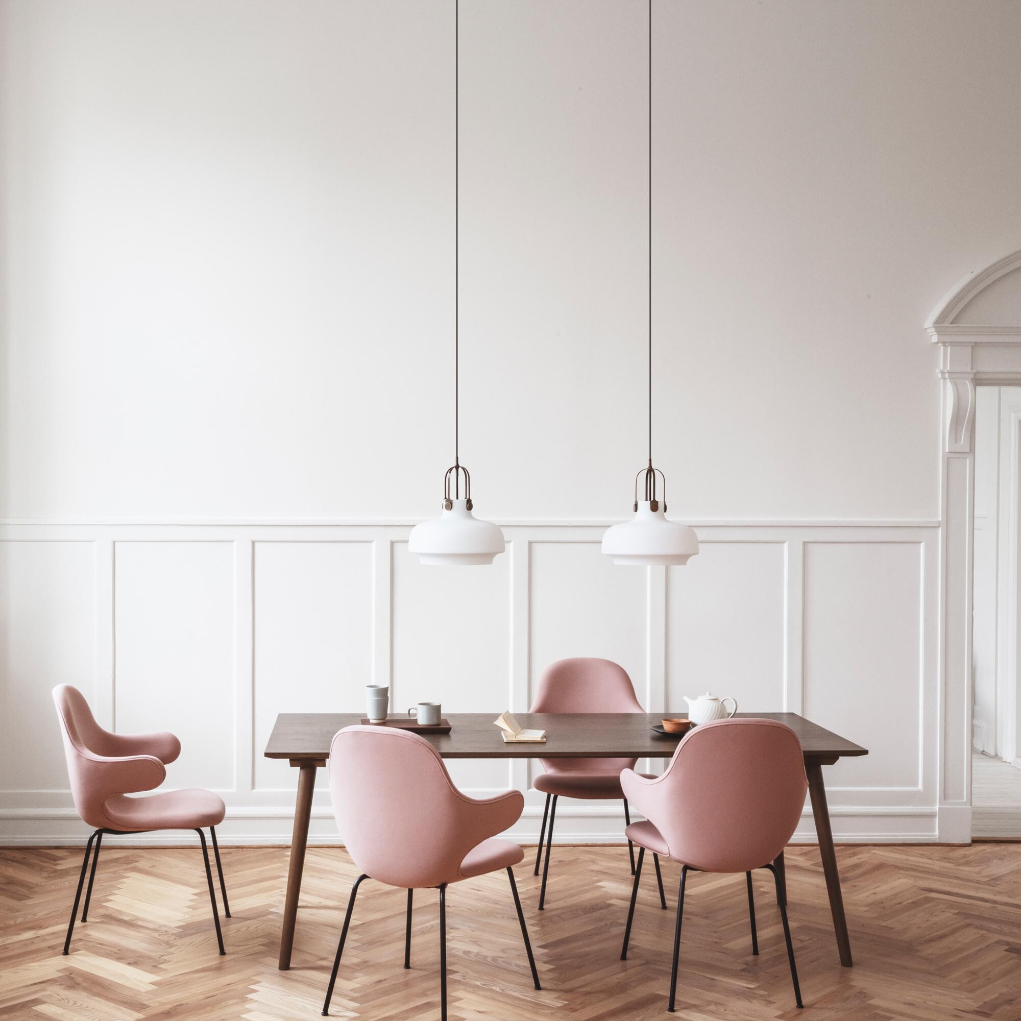 In Between SK5 Dining Table