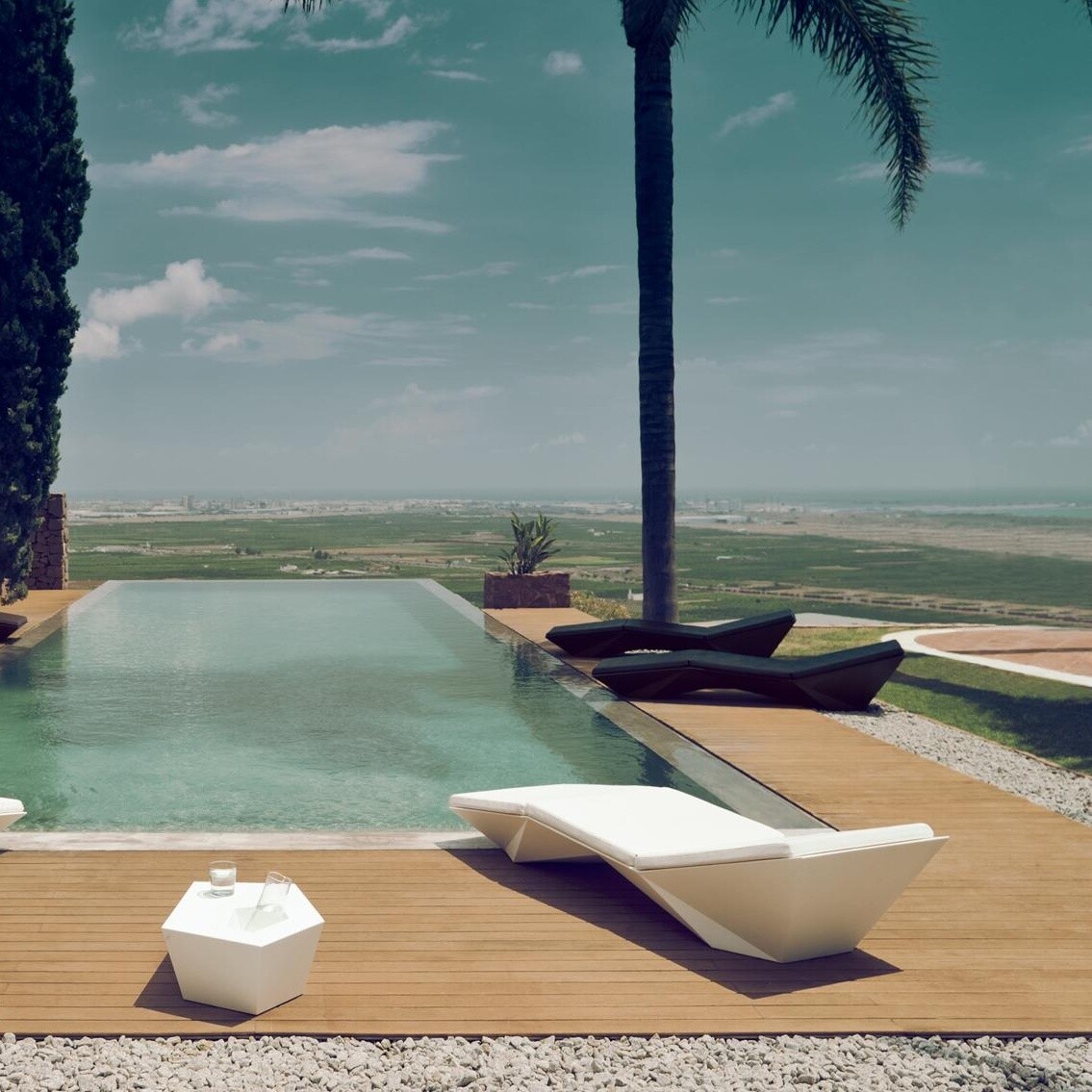 Faz Outdoor Side Table