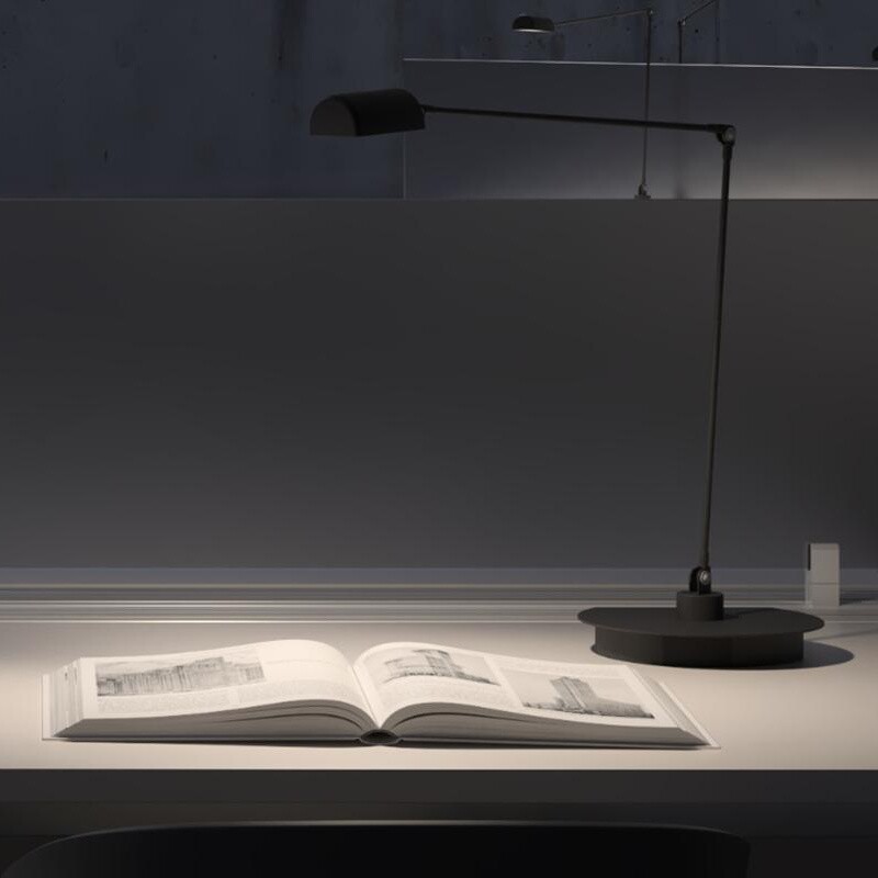 Daphine Cloe LED Desk Lamp