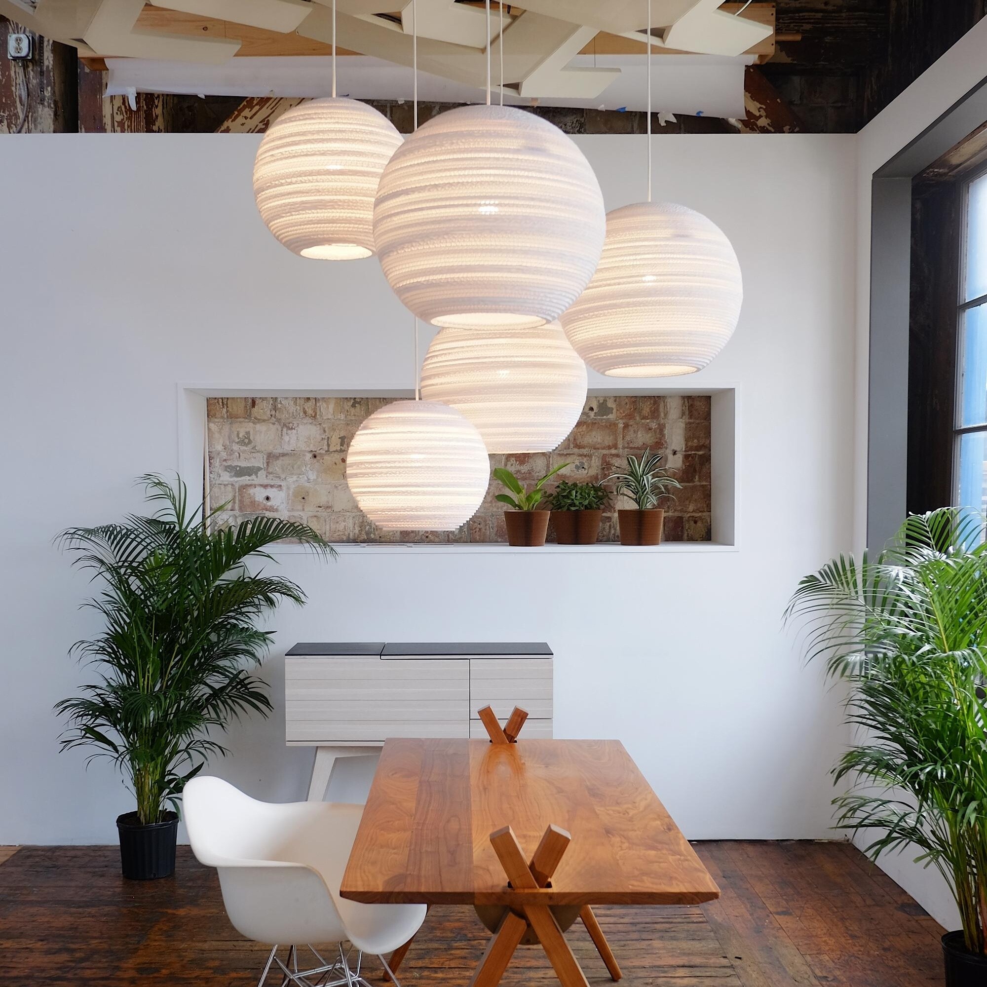 Moon Suspension Lamp White