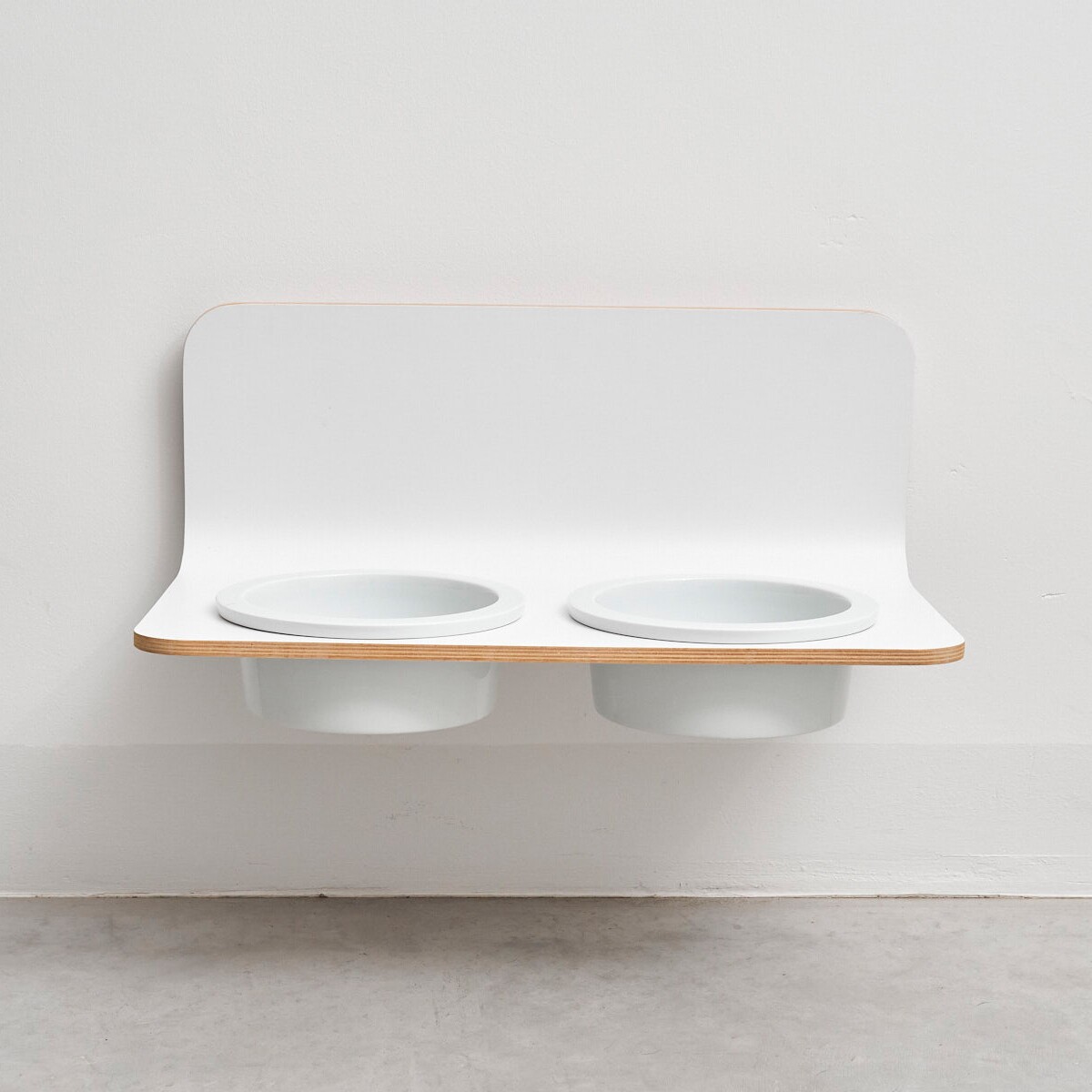 Arco Dog Bowl Holder ML with Porcelain Bowls