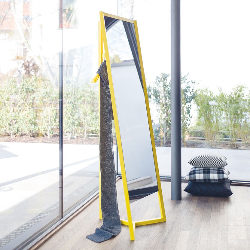 Club Clothes Hanger With Mirror