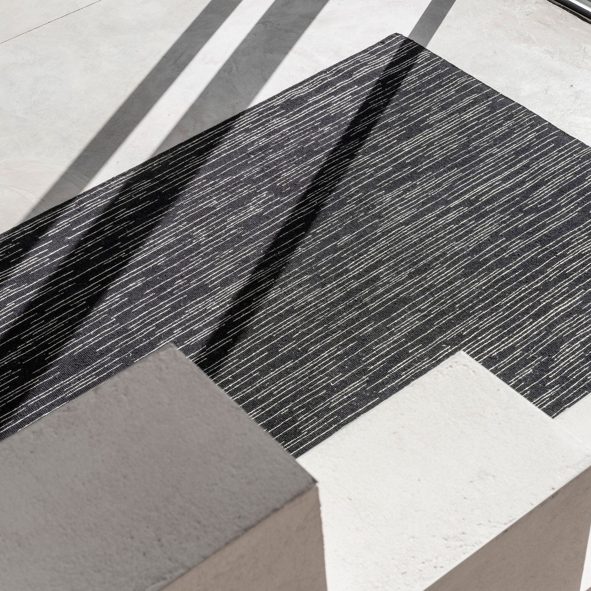 Doblecara Wool Carpet 200x300cm