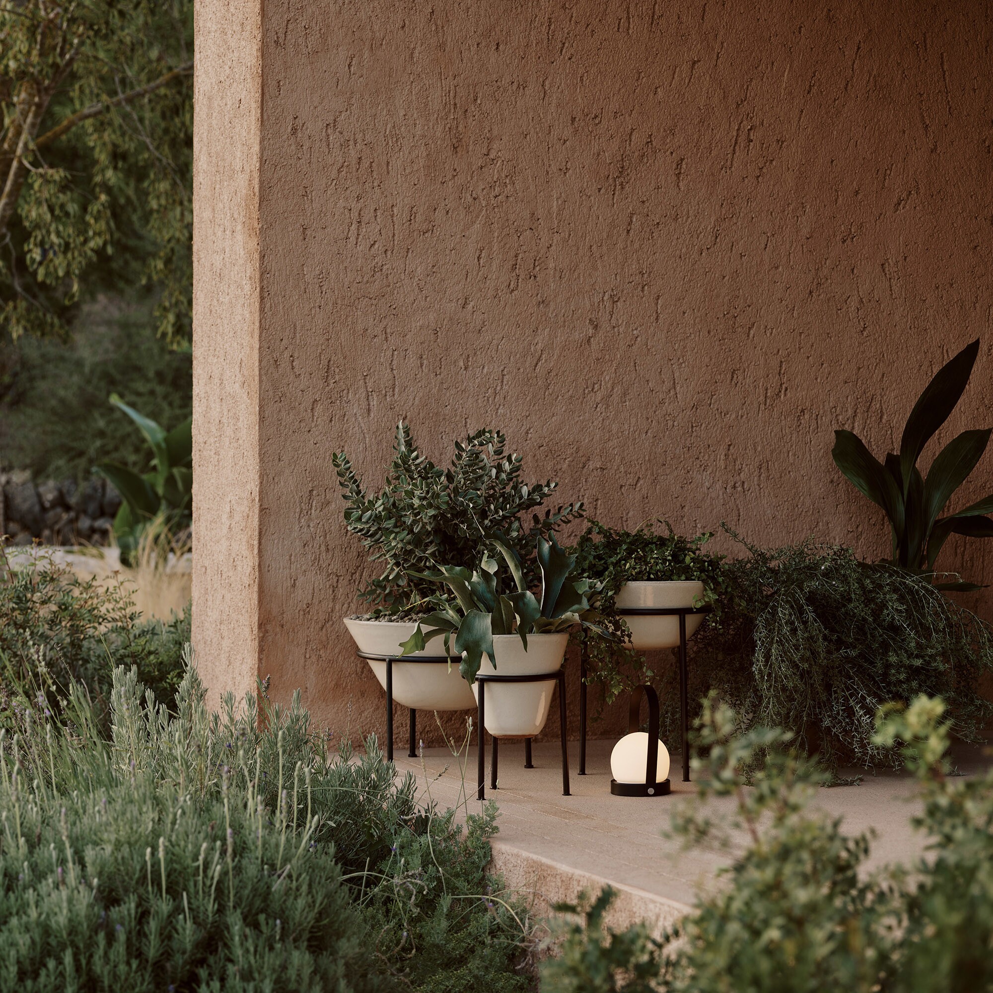 Daiza Planter H 35cm, Ø 48cm