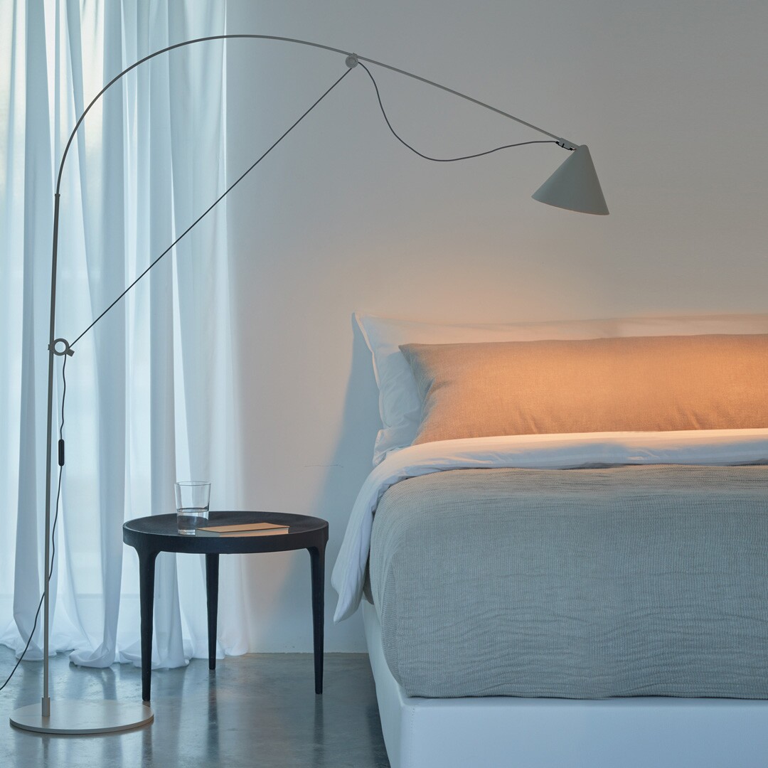 AYNO LED Floor Lamp L