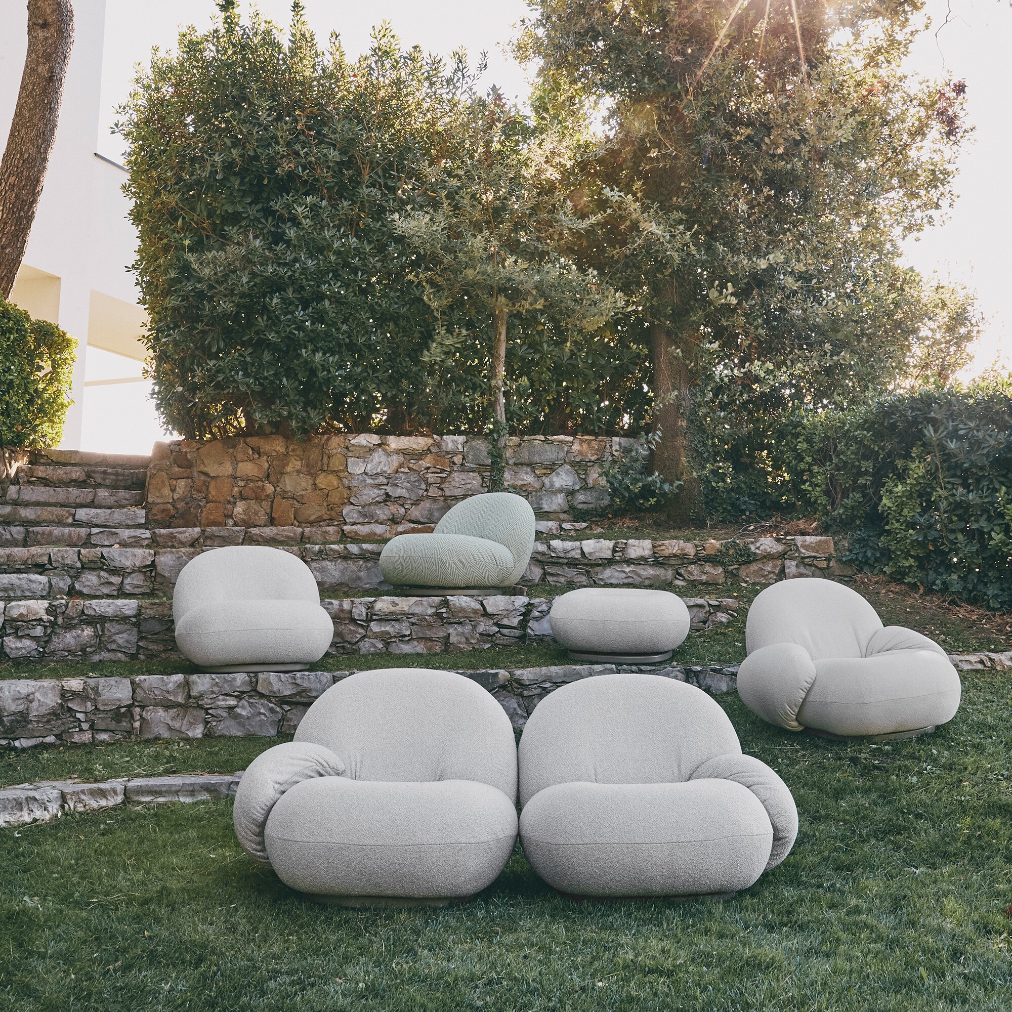 Pacha Outdoor Swivel Ottoman