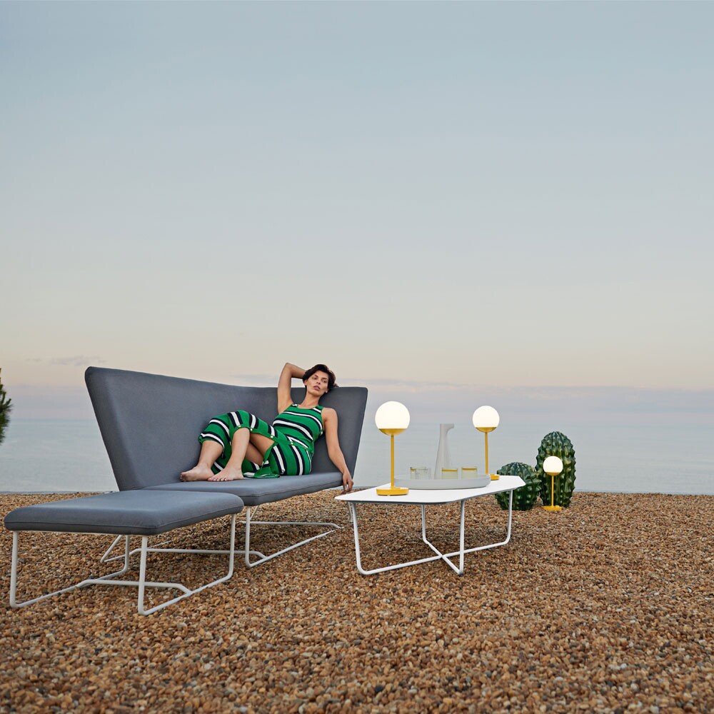 Mooon! LED Table Lamp With Battery