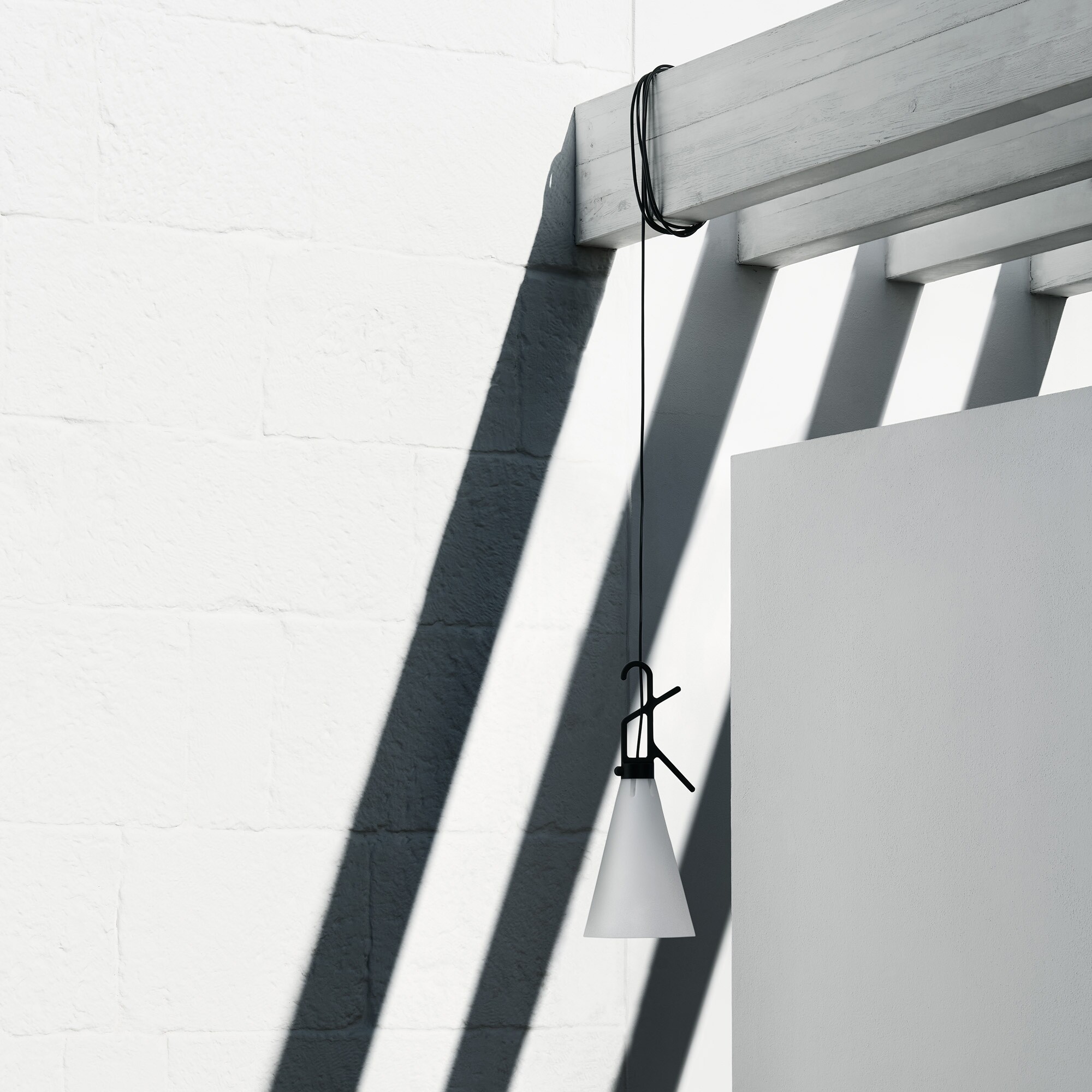 May Day Outdoor Lamp