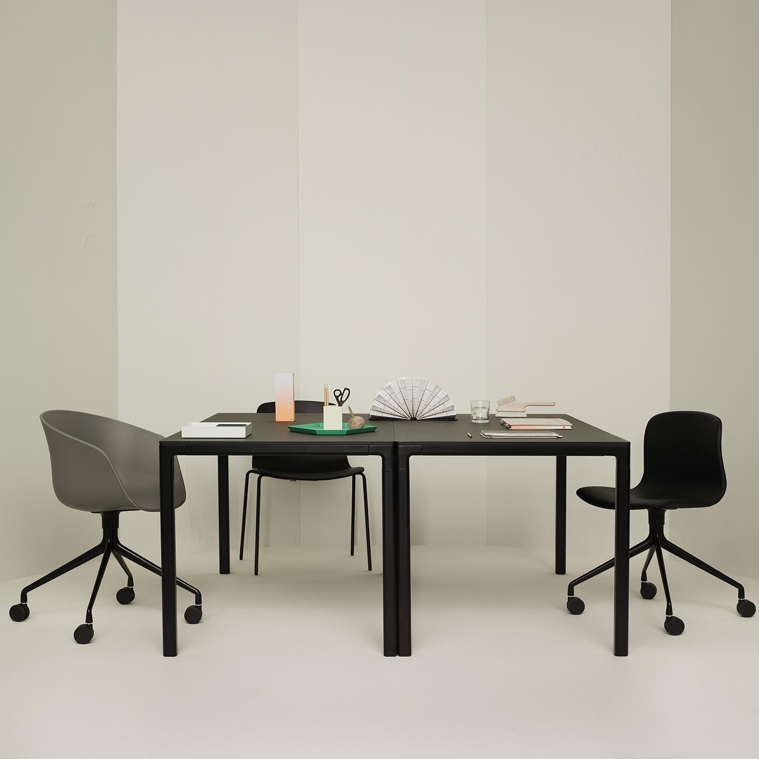 About a Chair AAC 14 2.0 Chair With Wheels