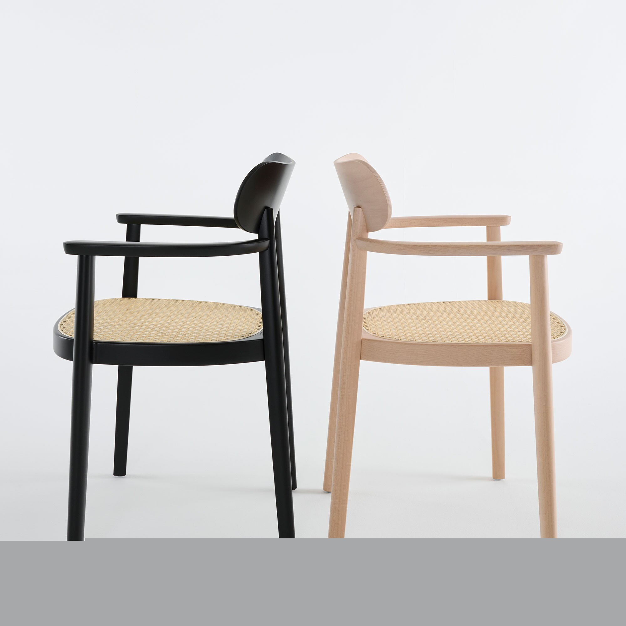 118 FV Armchair Wickerwork