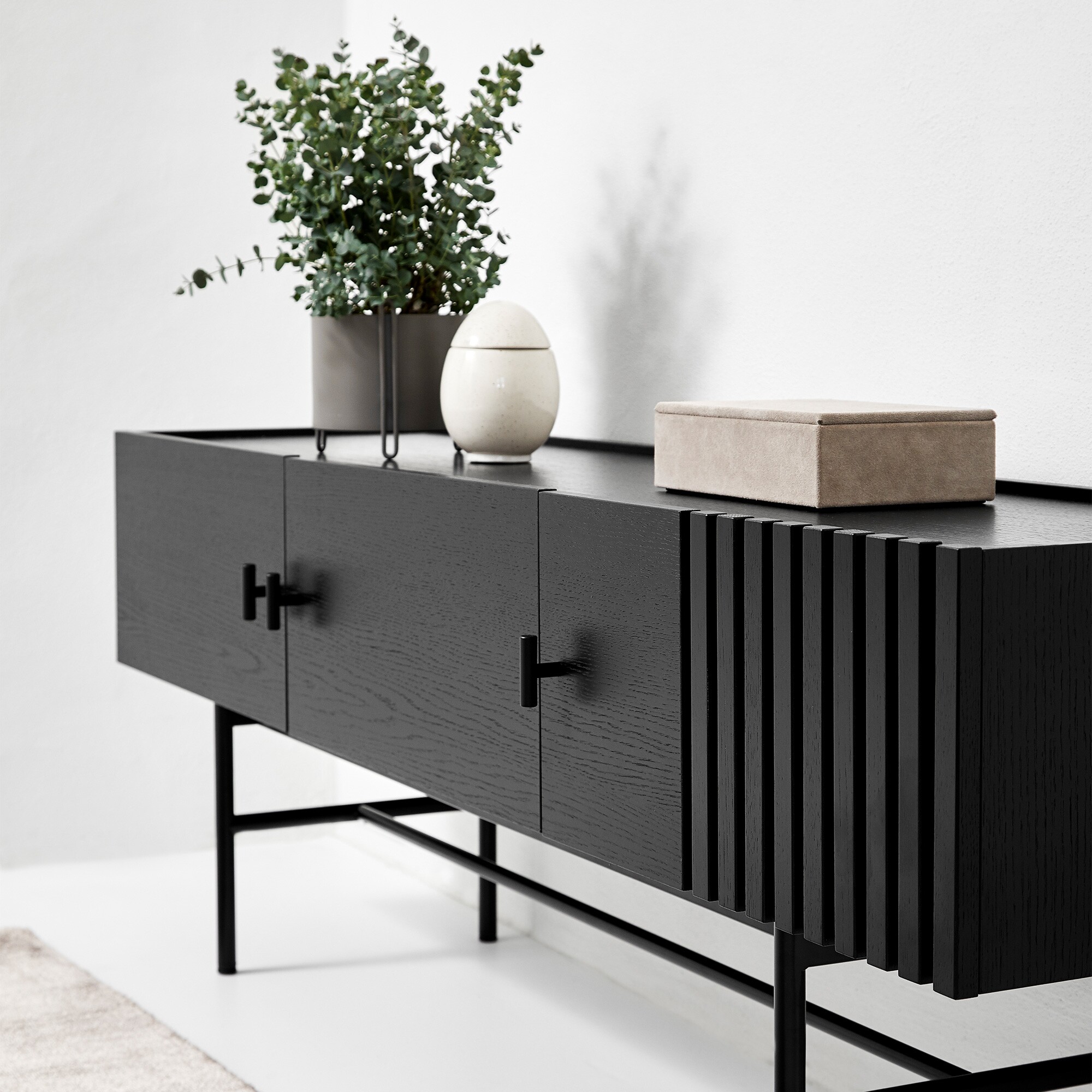 Array Lowboard 150cm