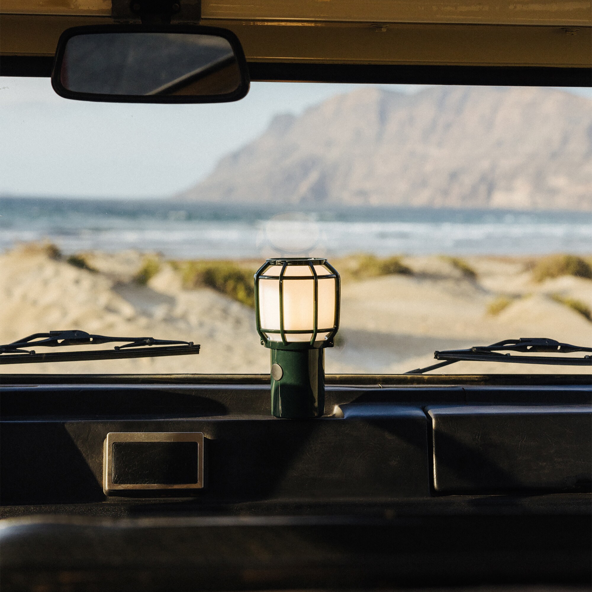 Chispa LED Lamp with Battery