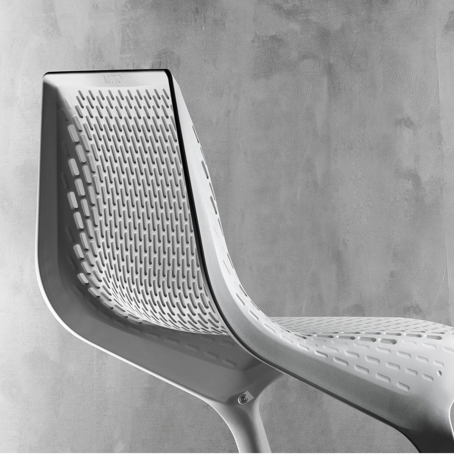 Myto Cantilever Chair