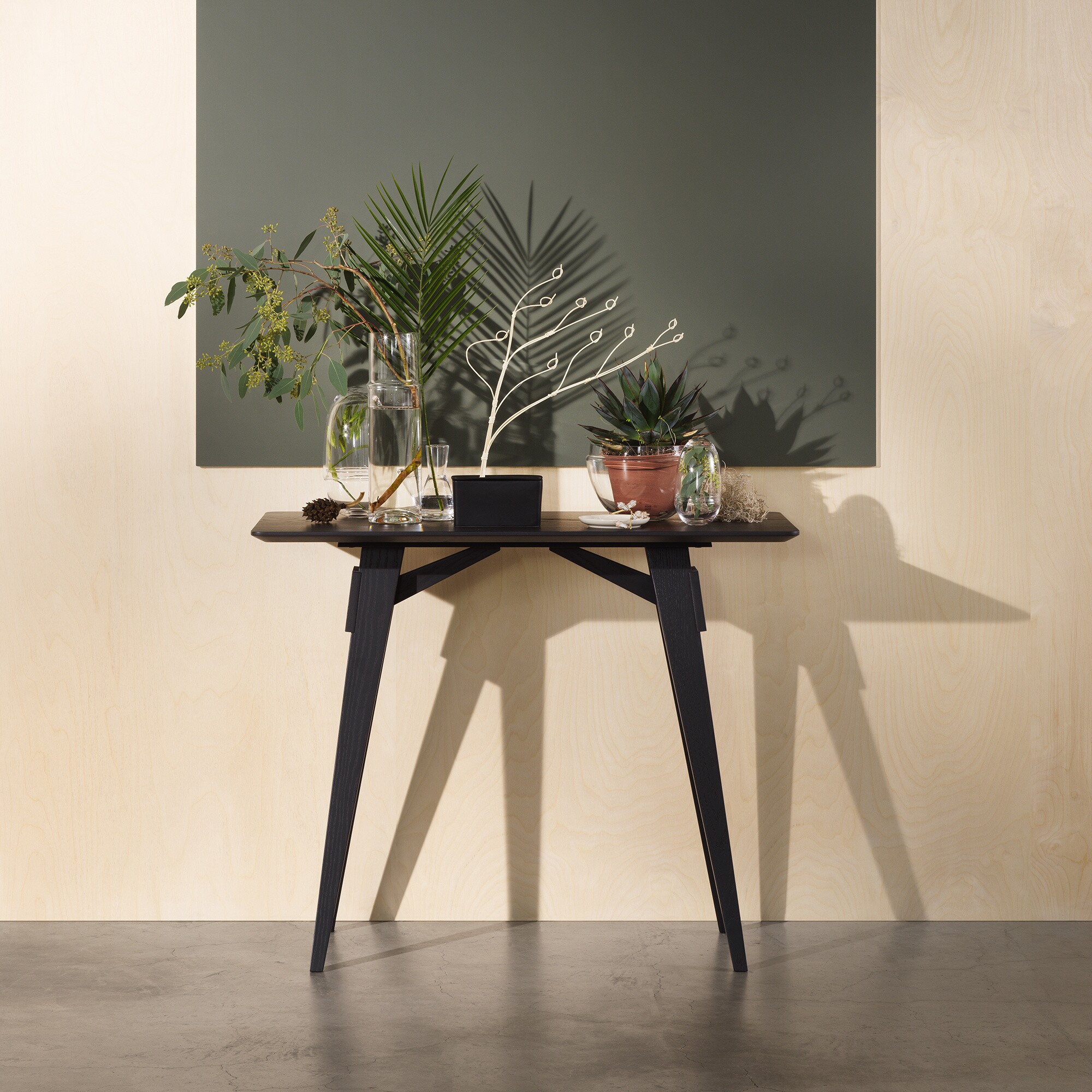 Arco Console Table