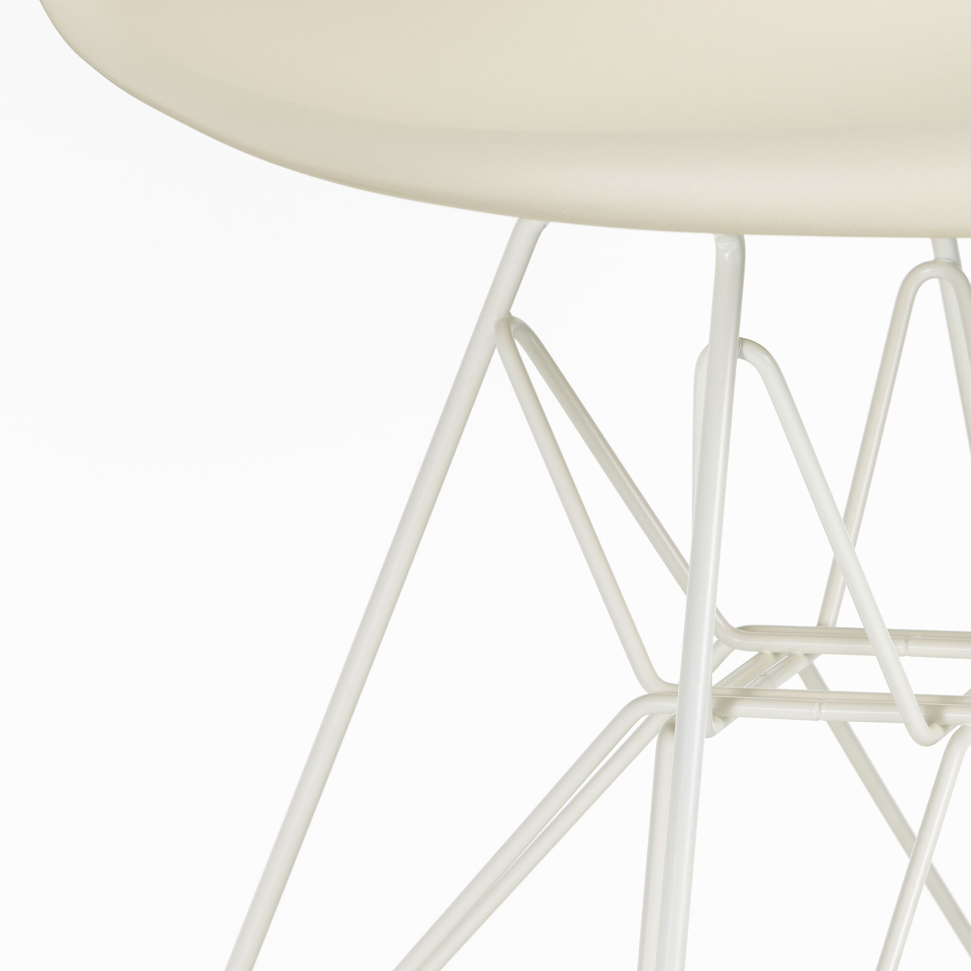 Eames Plastic Side Chair DSR White Base