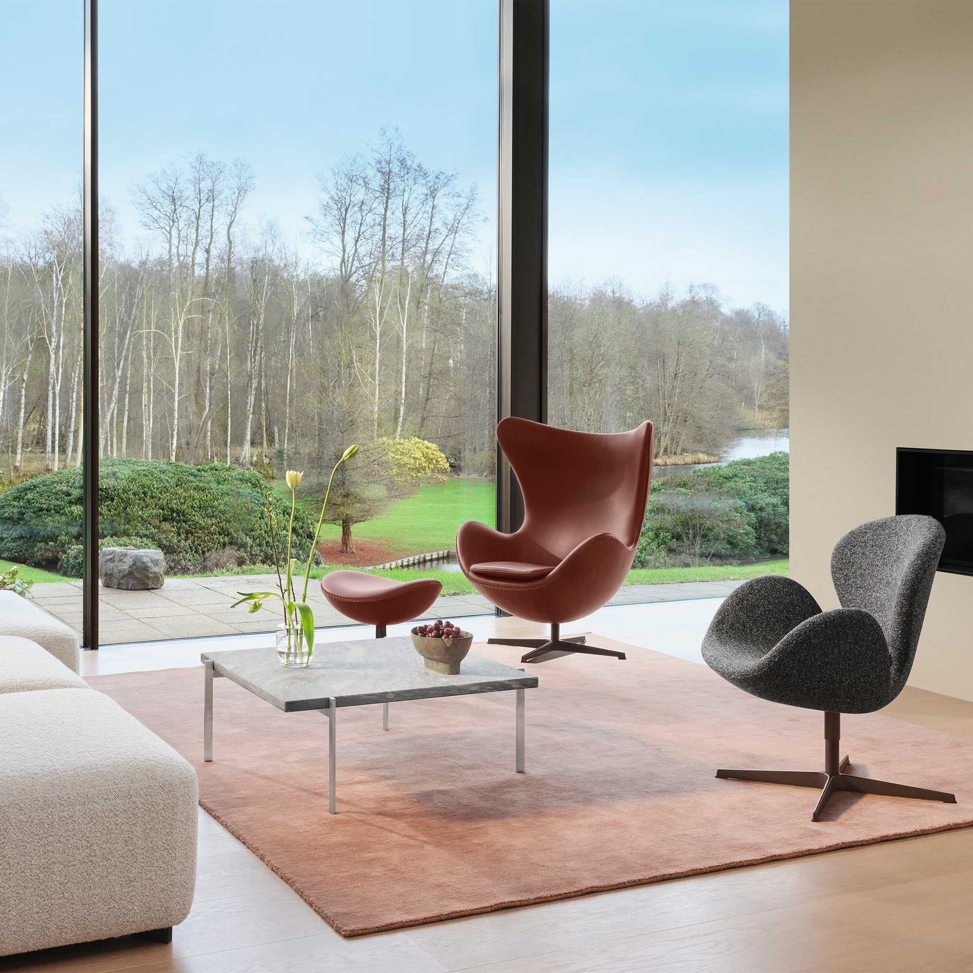 Anniversary Edition 2022 Egg Chair™ Lounge Chair Leather