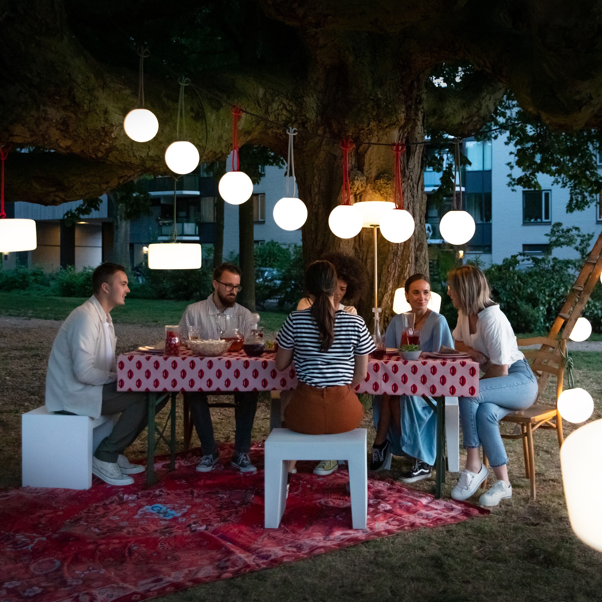 Bolleke Outdoor LED Hanging Lamp with Battery