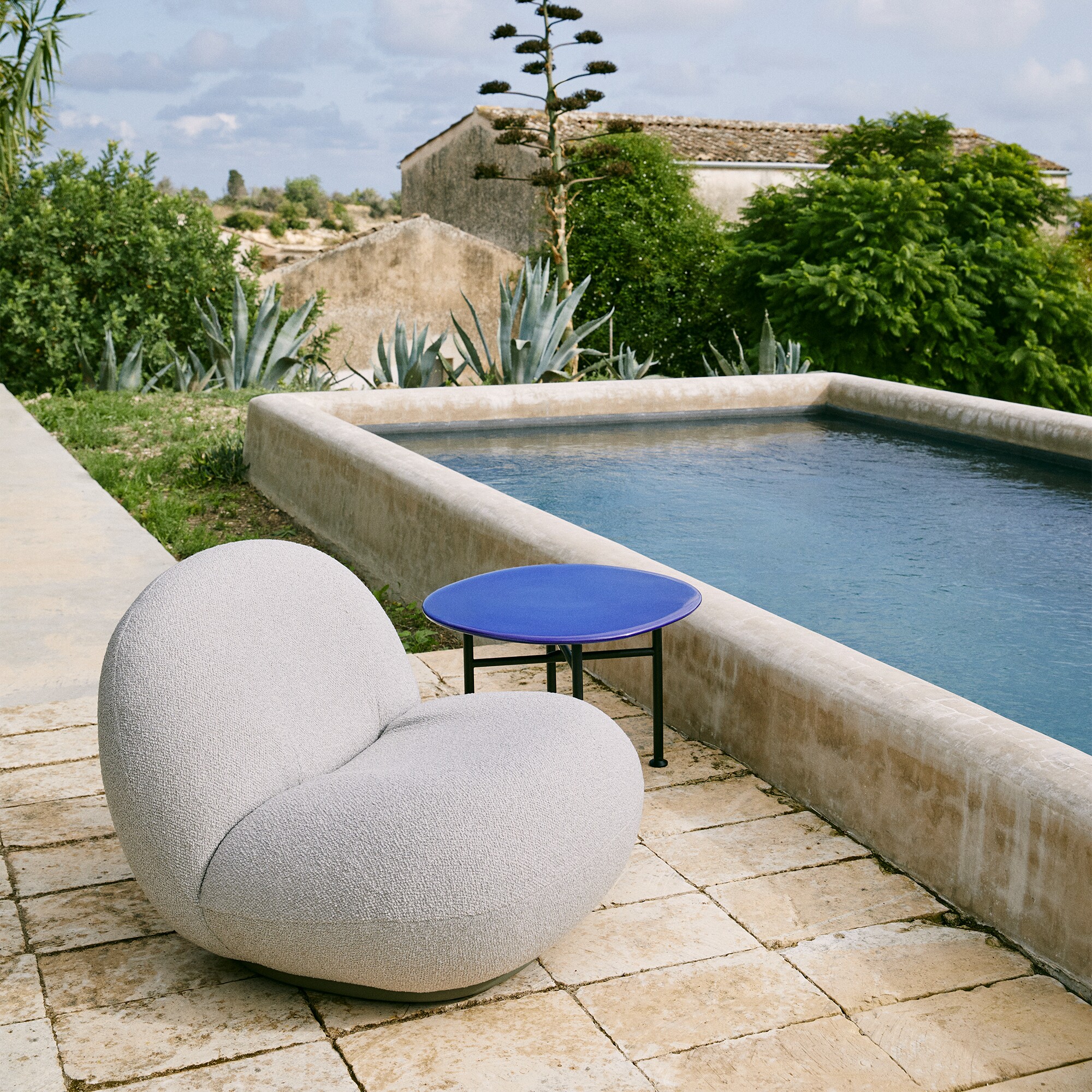 Carmel Outdoor Lounge Table