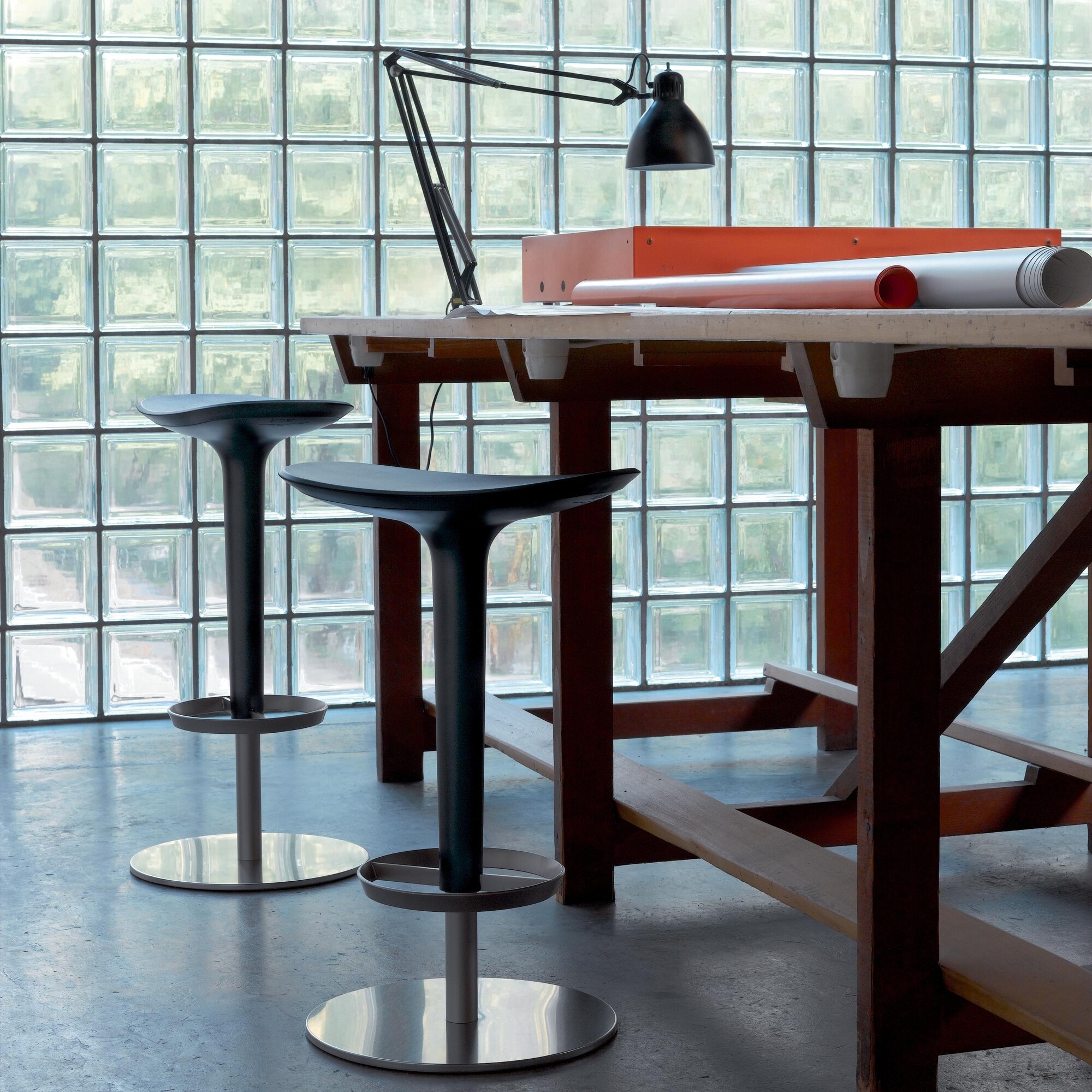 Babar Stool Frame Satinated