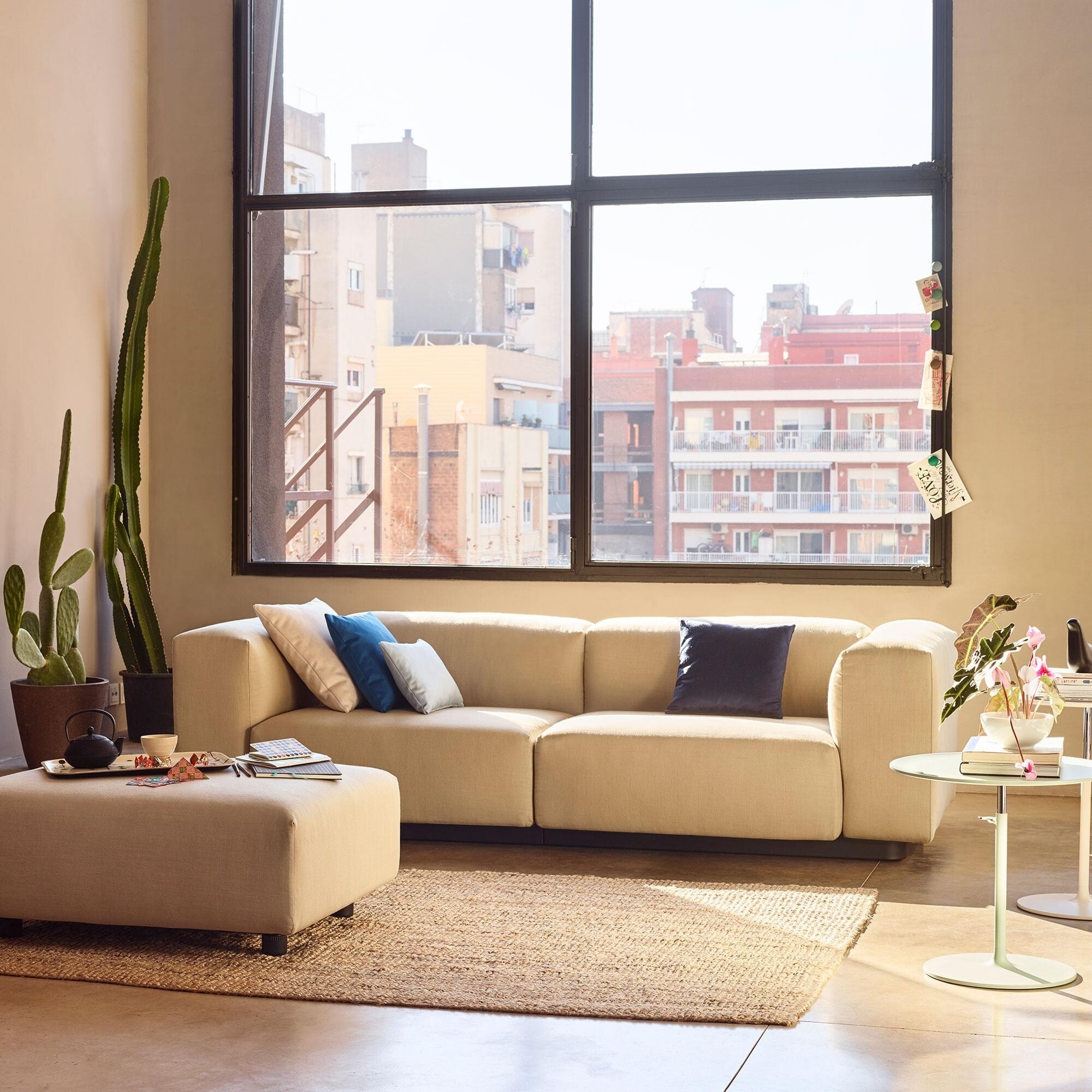 Classic Tray Dot Pattern Light