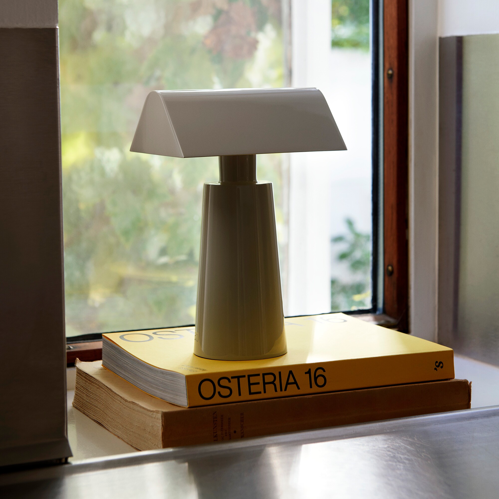 Caret MF1 LED Table Lamp with Battery