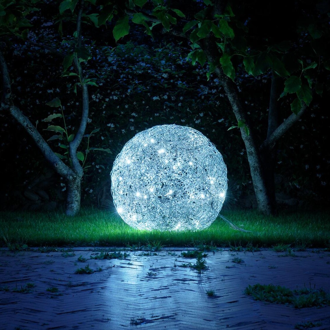 Fil de Fer F IP65 Outdoor Floor Lamp