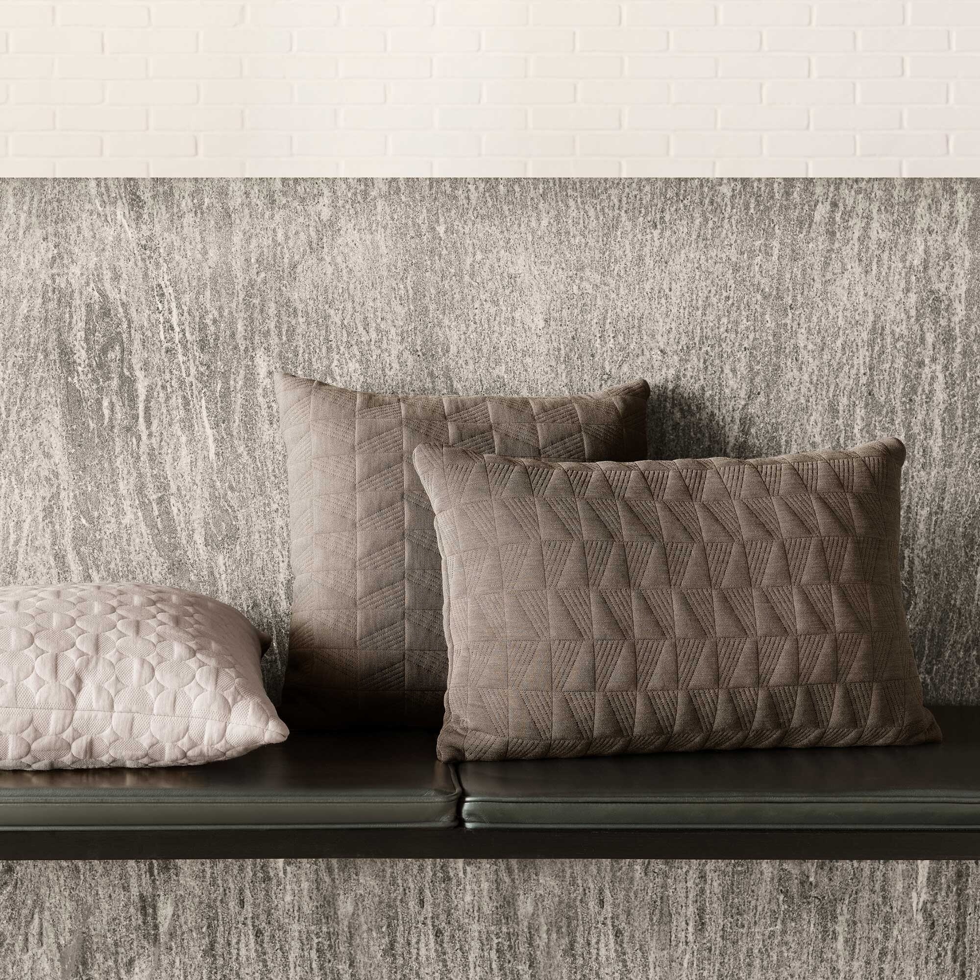 AJAJ Cushion Trapeze 60x40cm