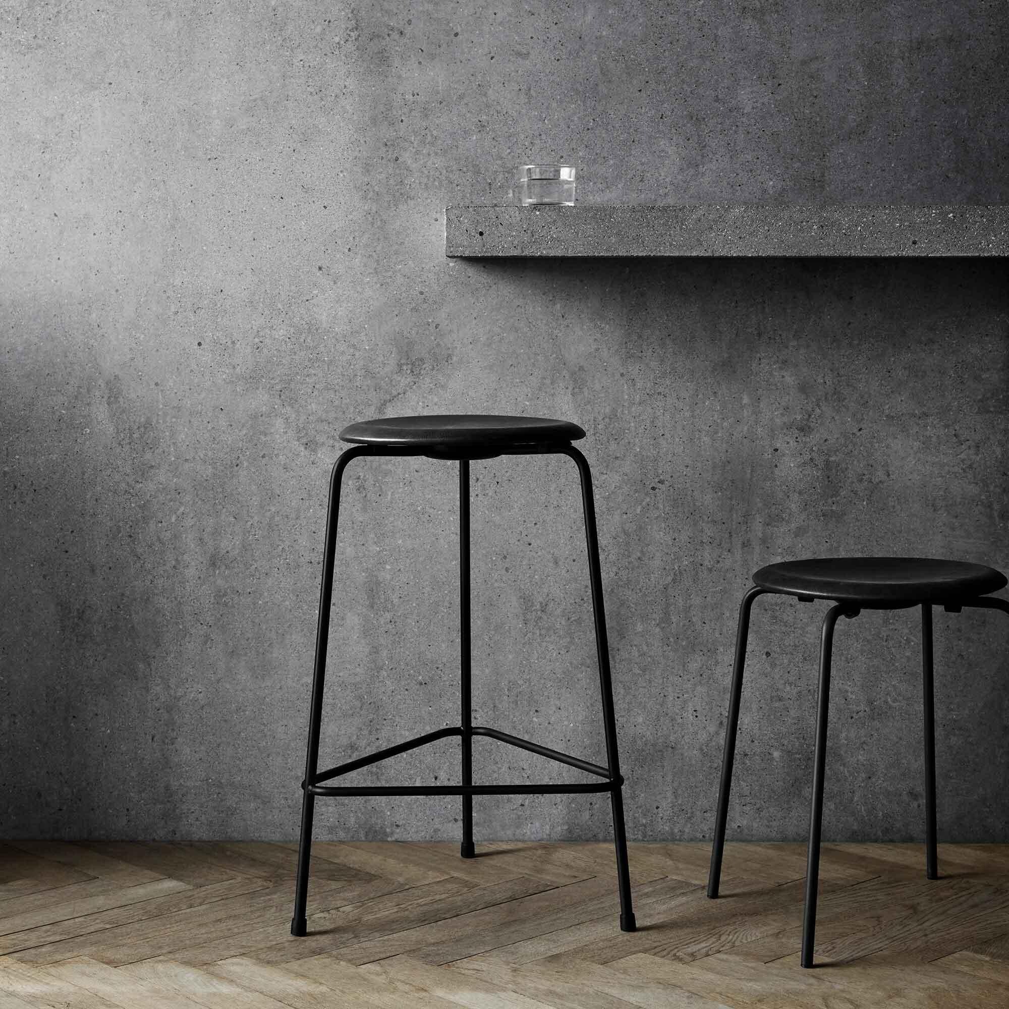 DOT™ Stool Leather Black Base